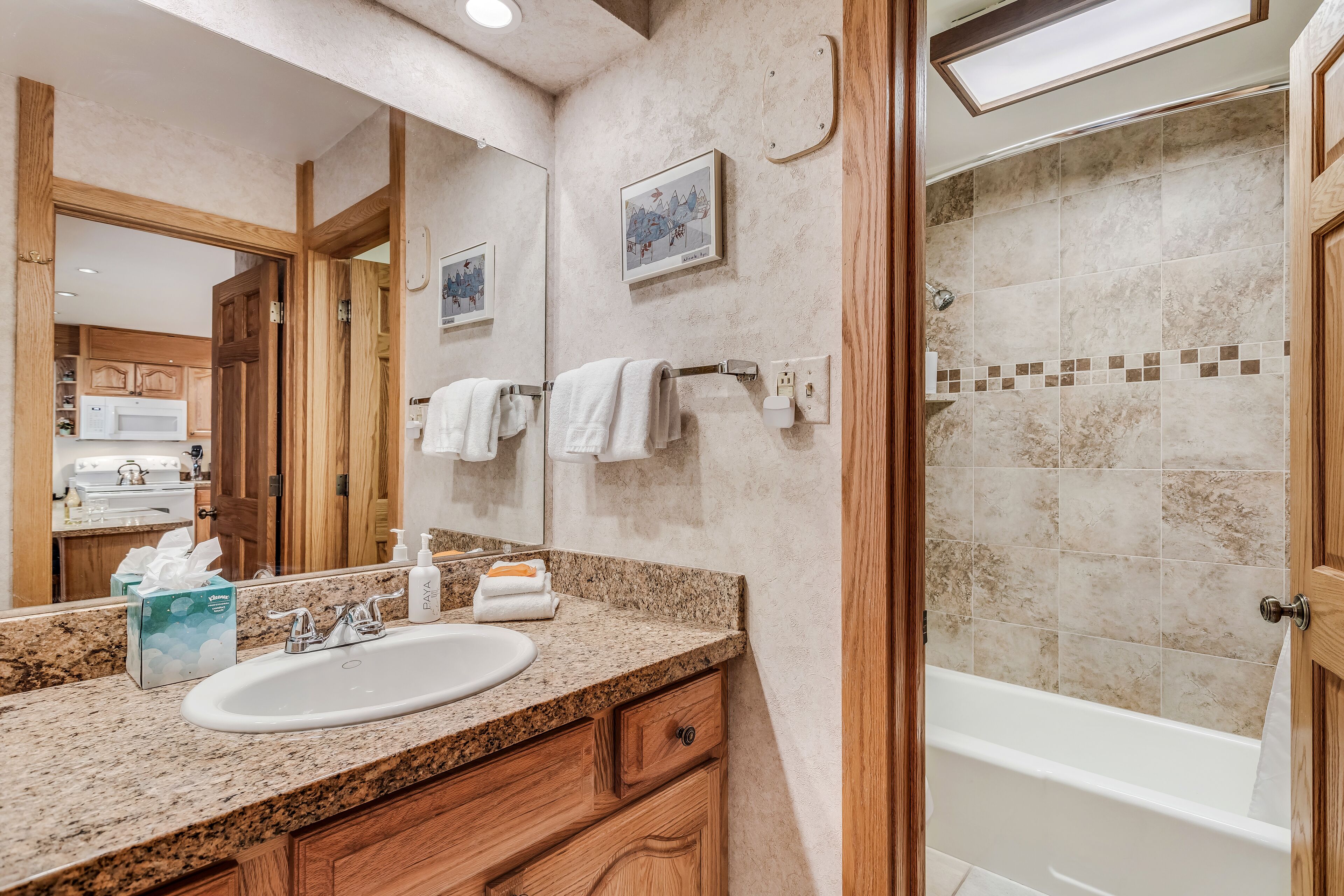 Laurelwood Condominiums Laurelwood Condominiums