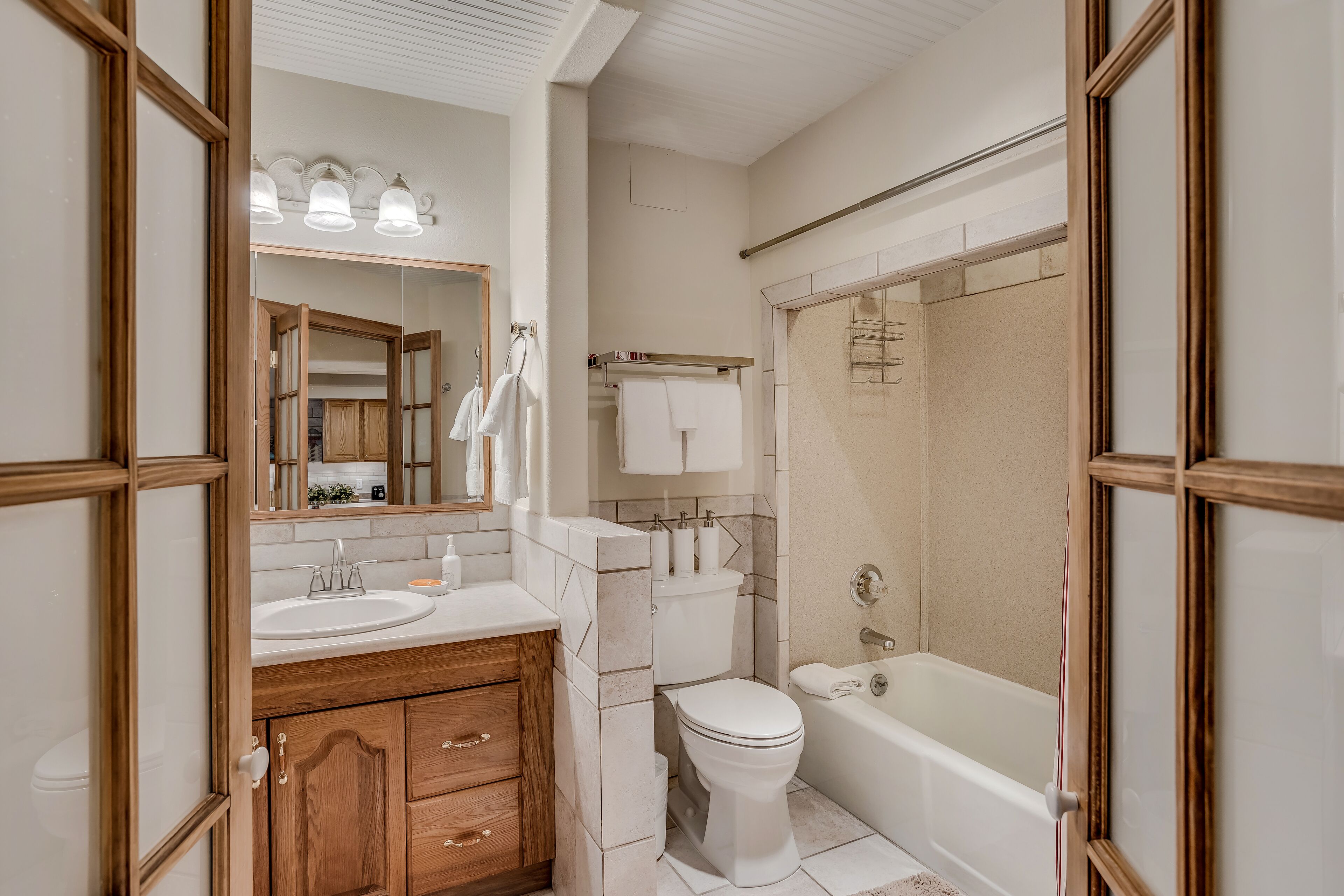 Laurelwood Condominiums Laurelwood Condominiums