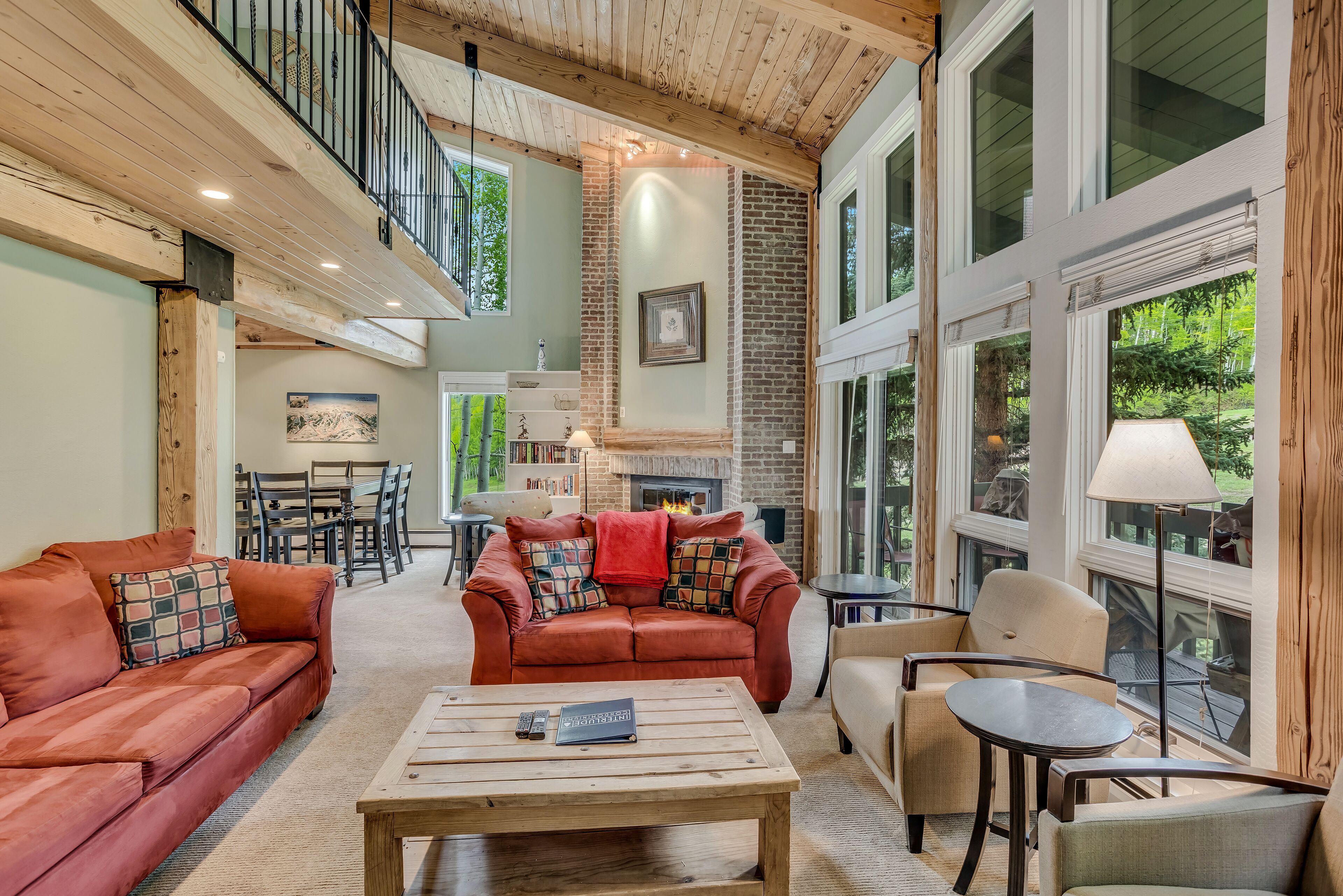 Laurelwood Condominiums Laurelwood Condominiums