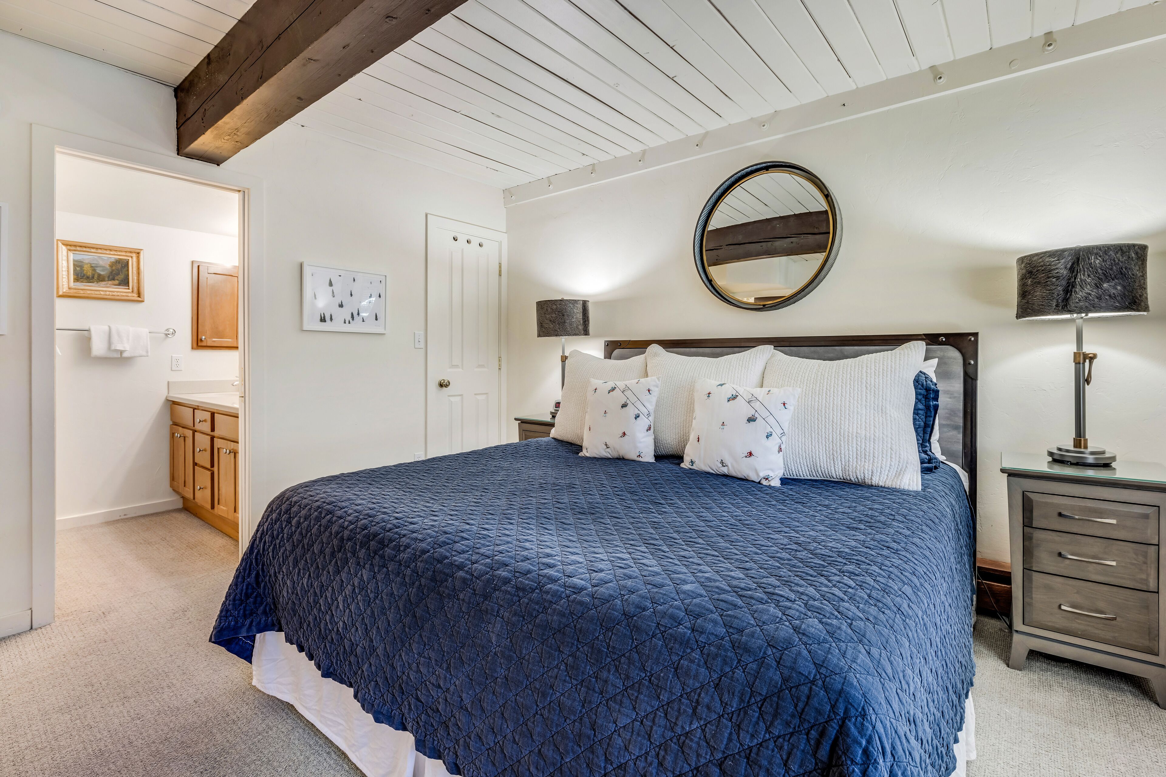 Laurelwood Condominiums Laurelwood Condominiums