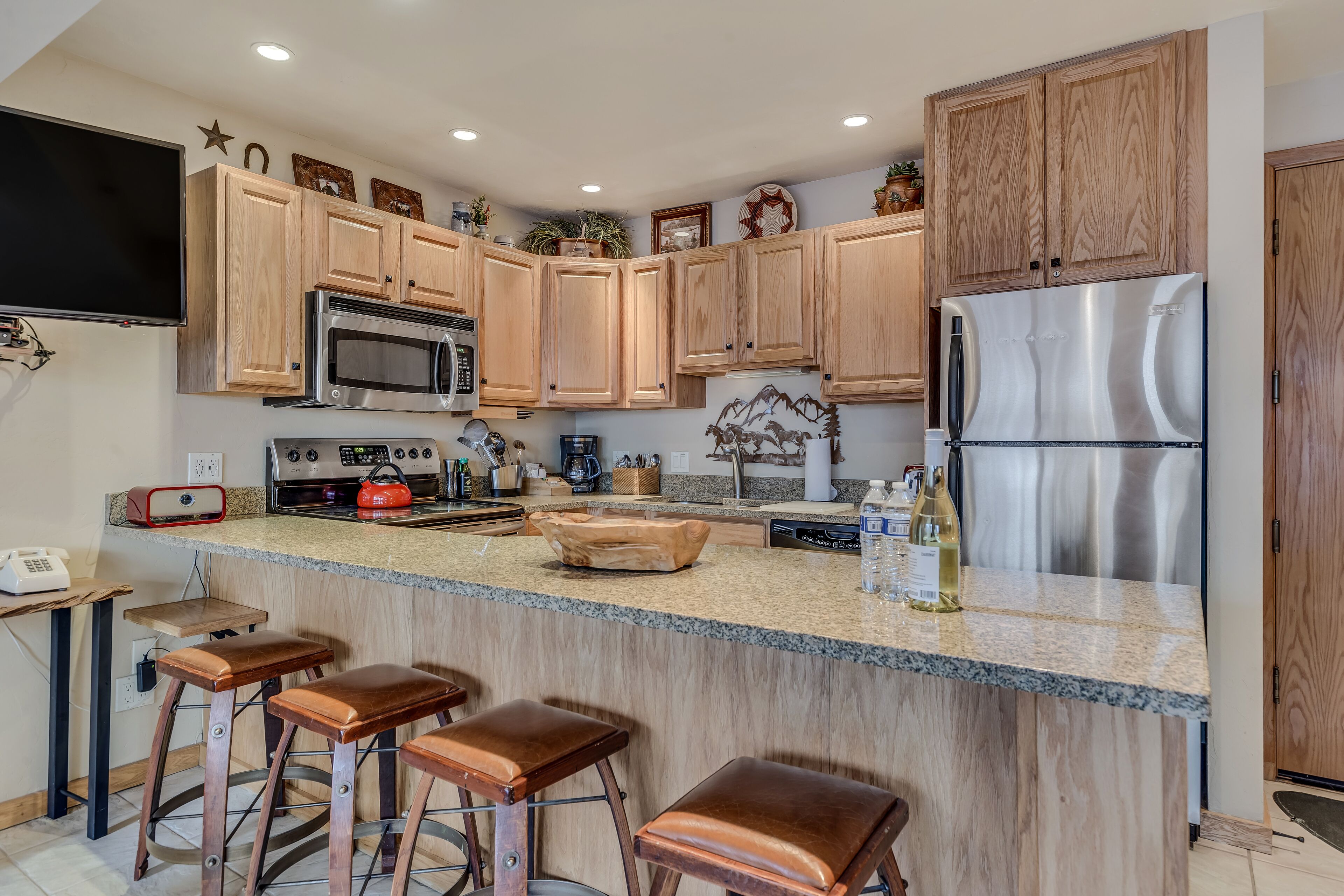 Laurelwood Condominiums Laurelwood Condominiums