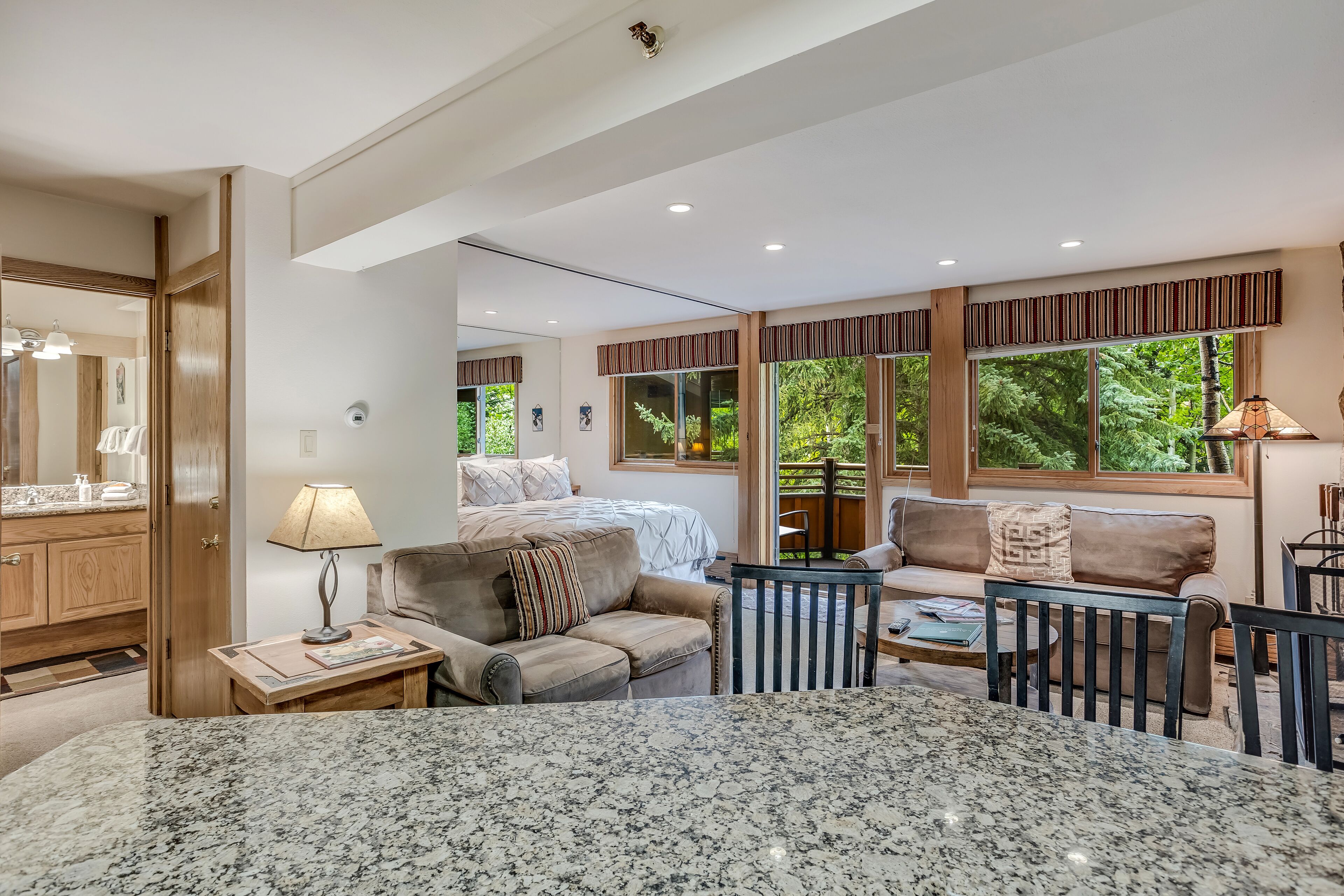 Laurelwood Condominiums Laurelwood Condominiums