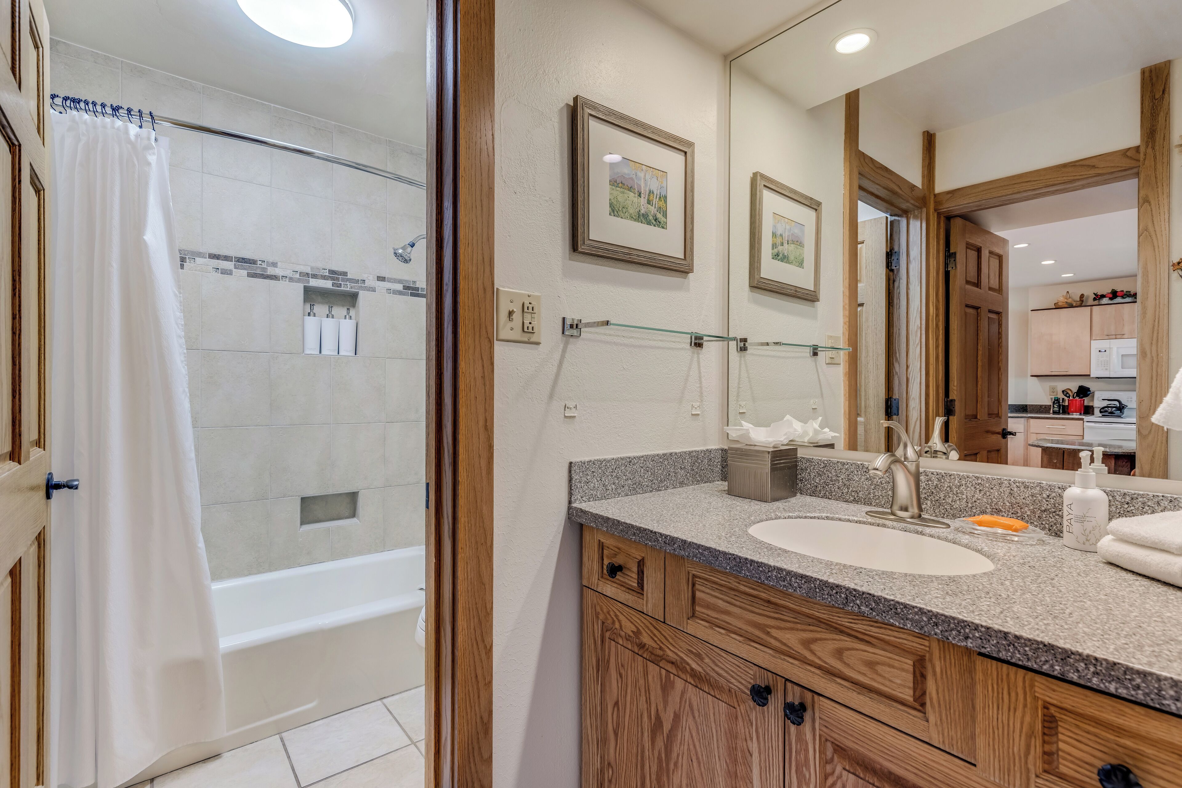 Laurelwood Condominiums Laurelwood Condominiums