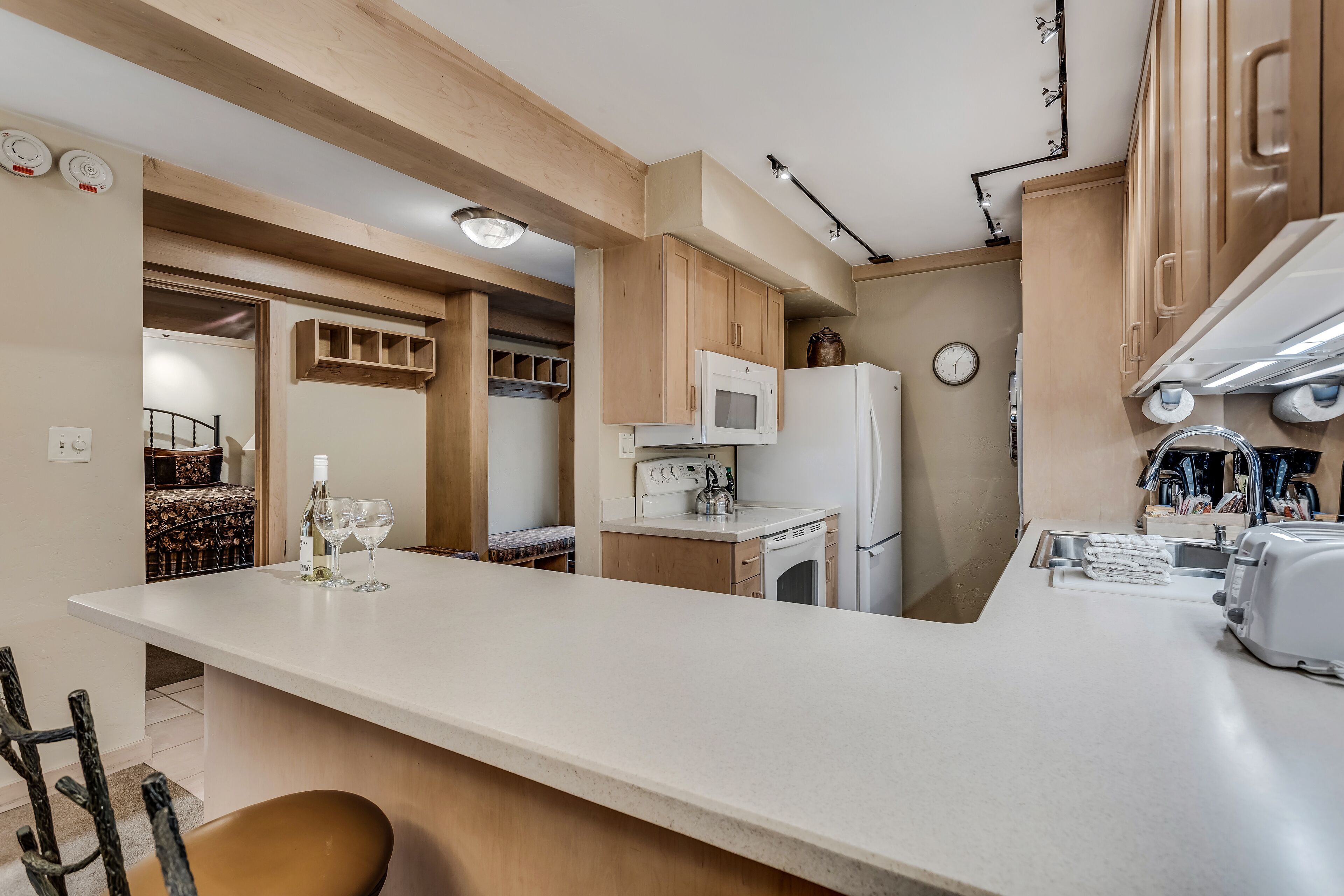 Laurelwood Condominiums Laurelwood Condominiums