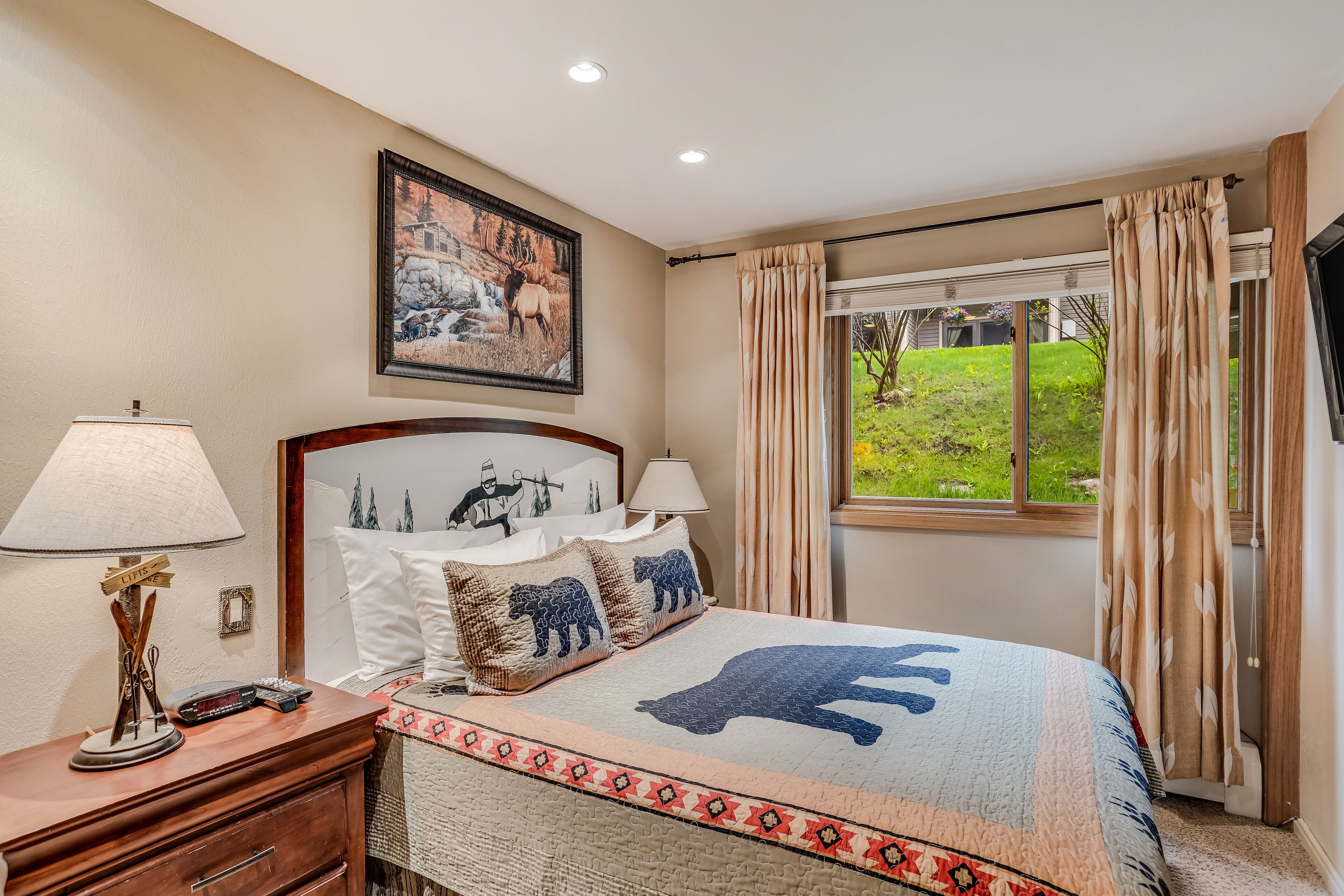 Laurelwood Condominiums Laurelwood Condominiums