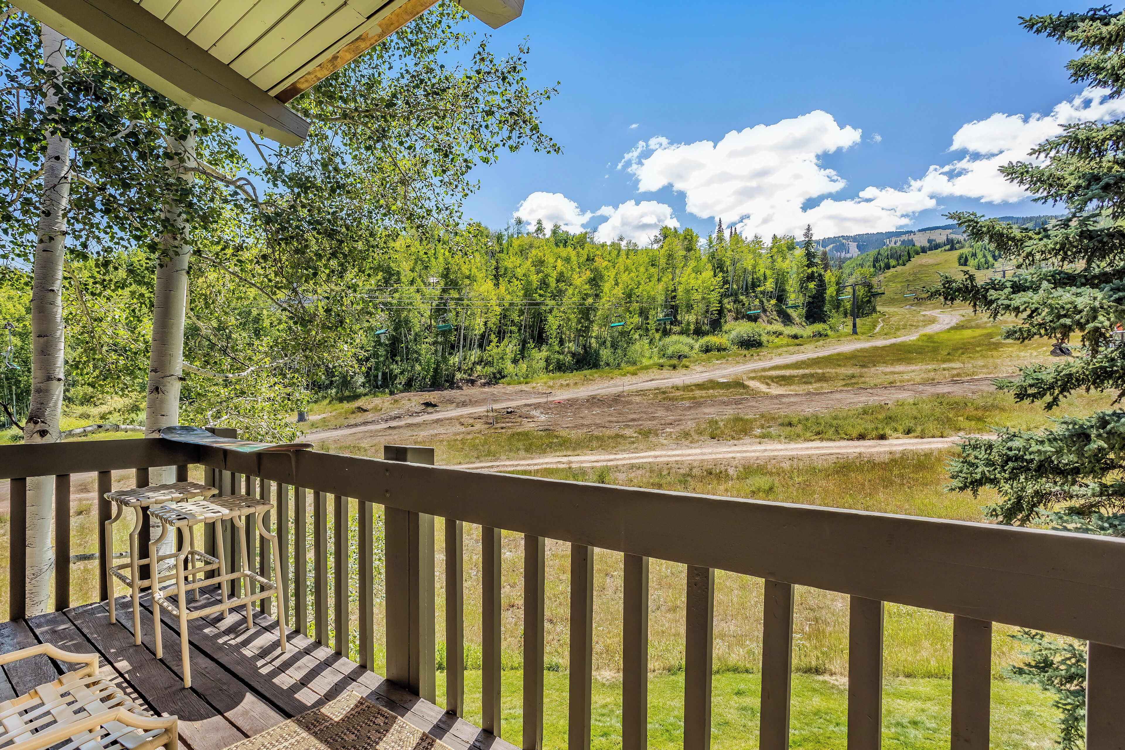 Laurelwood Condominiums Laurelwood Condominiums