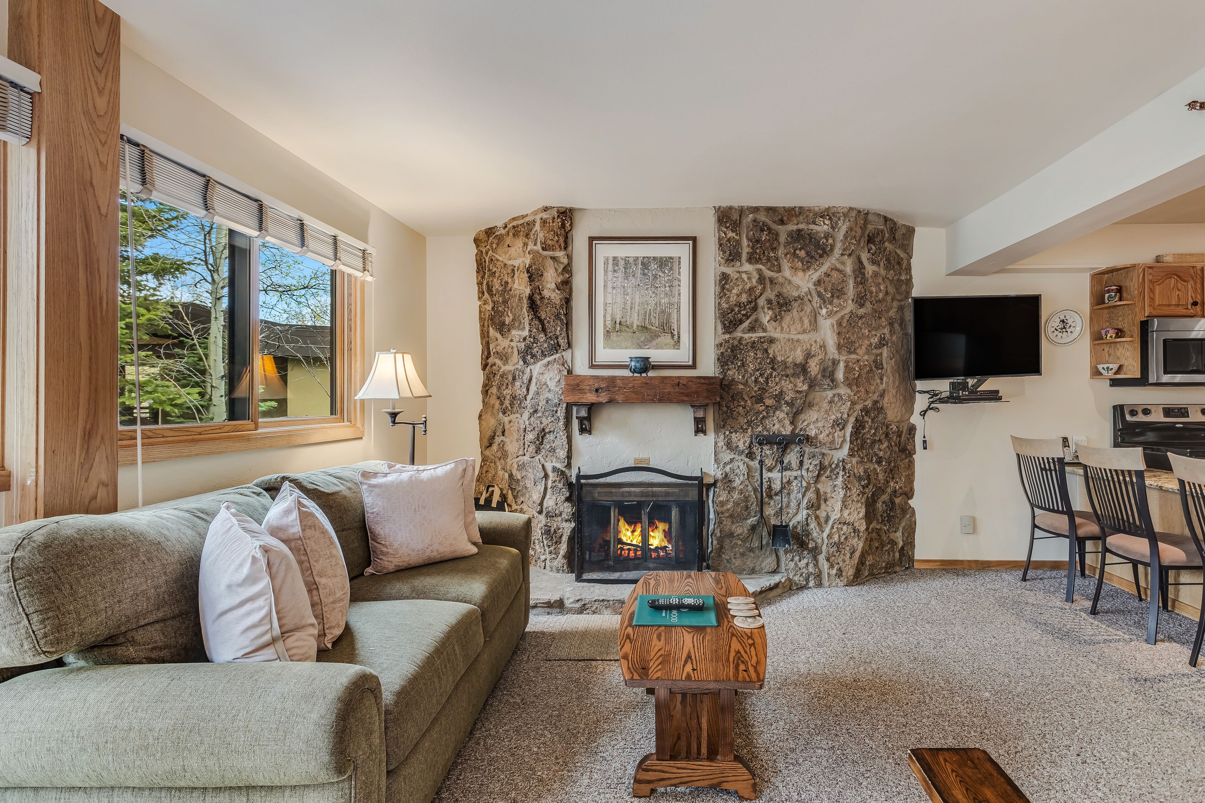 Laurelwood Condominiums Laurelwood Condominiums