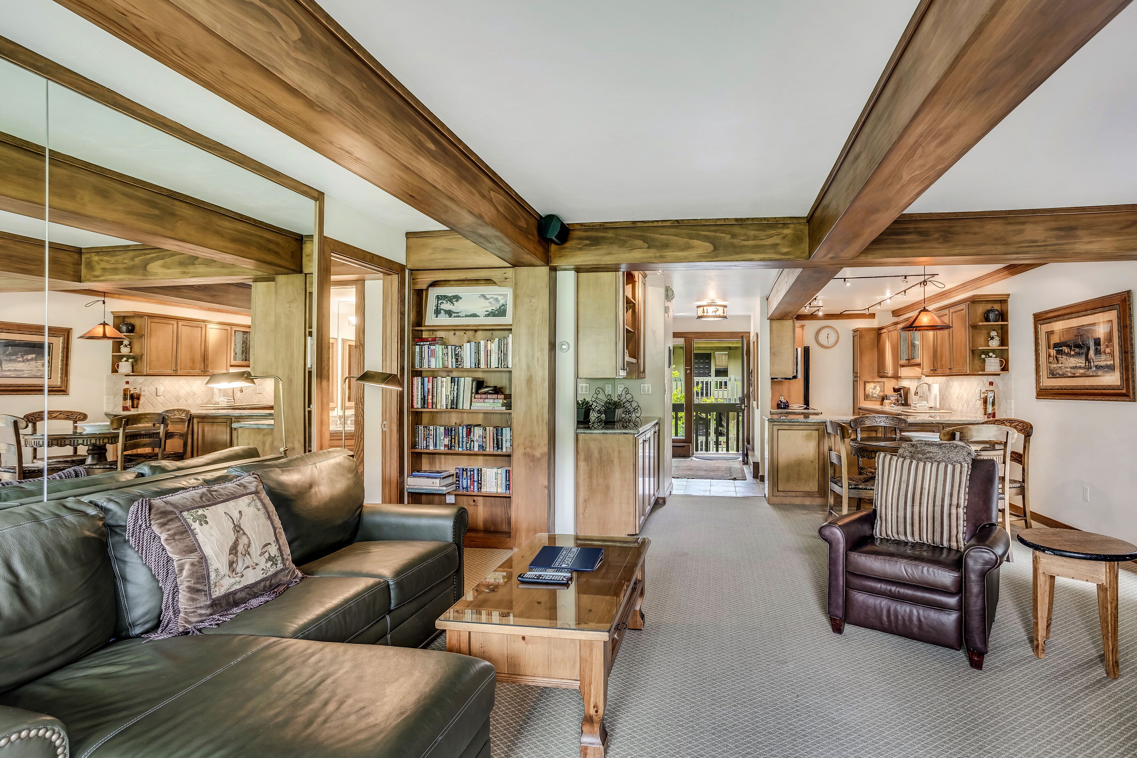 Laurelwood Condominiums Laurelwood Condominiums