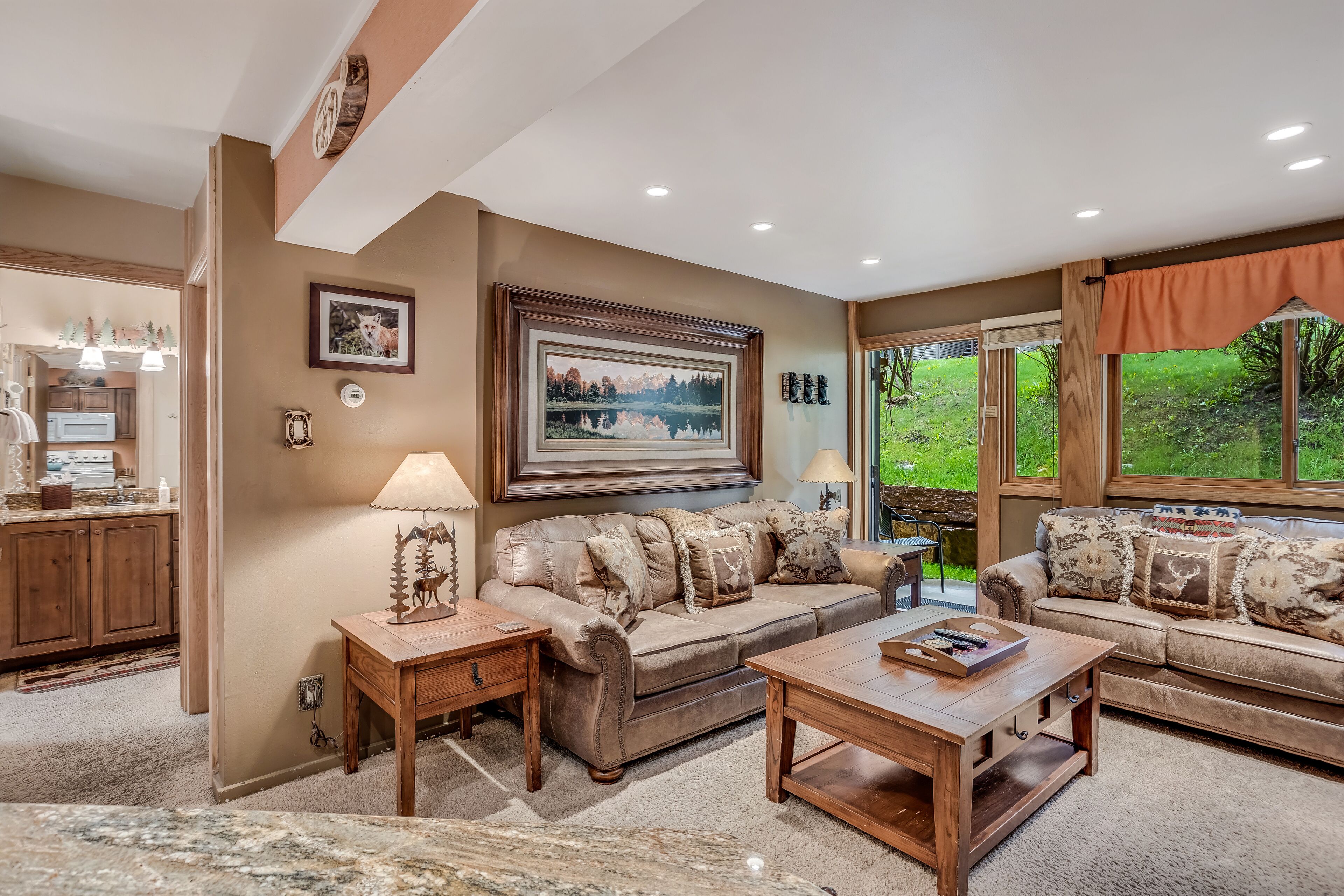 Laurelwood Condominiums Laurelwood Condominiums