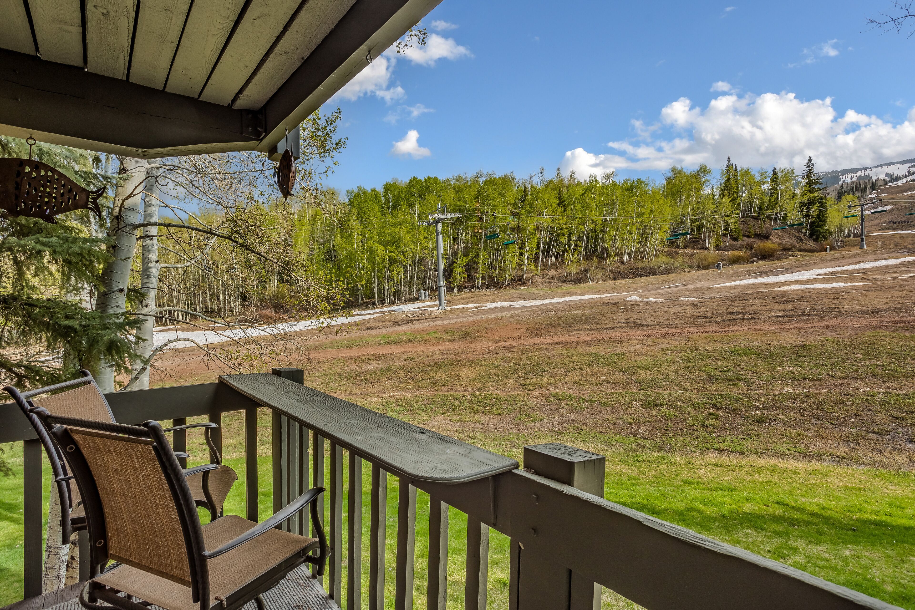 Laurelwood Condominiums Laurelwood Condominiums