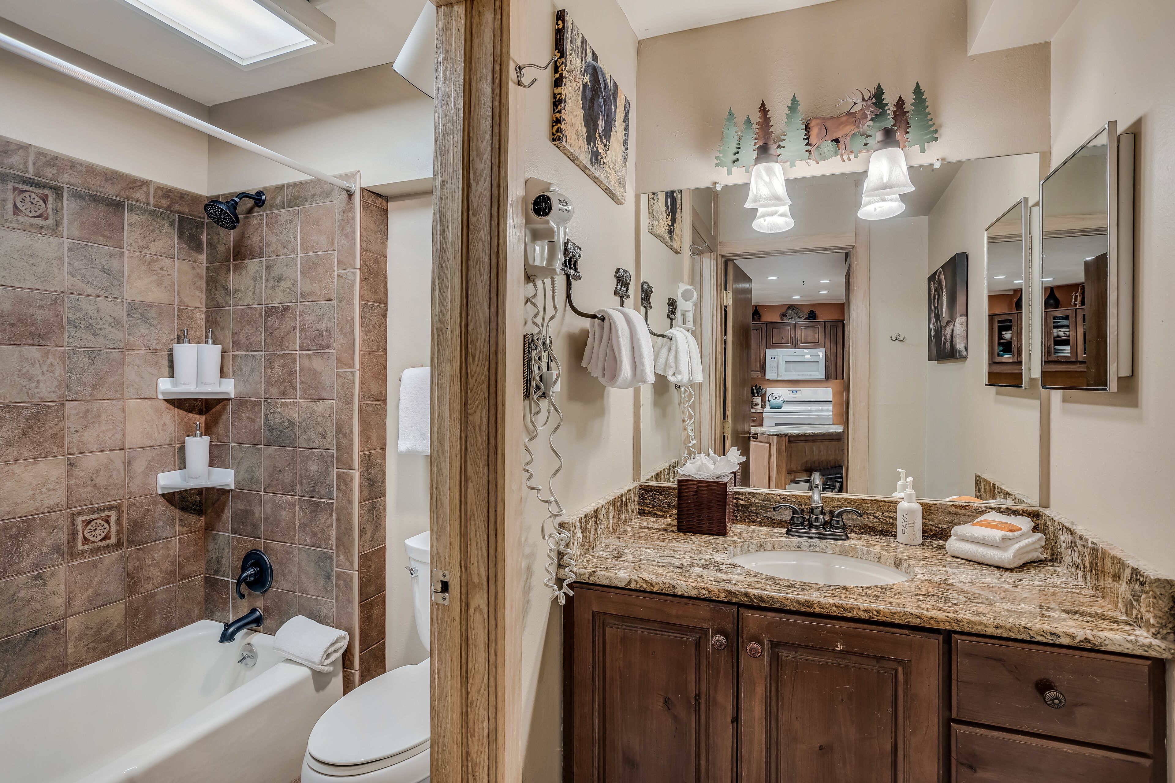 Laurelwood Condominiums Laurelwood Condominiums