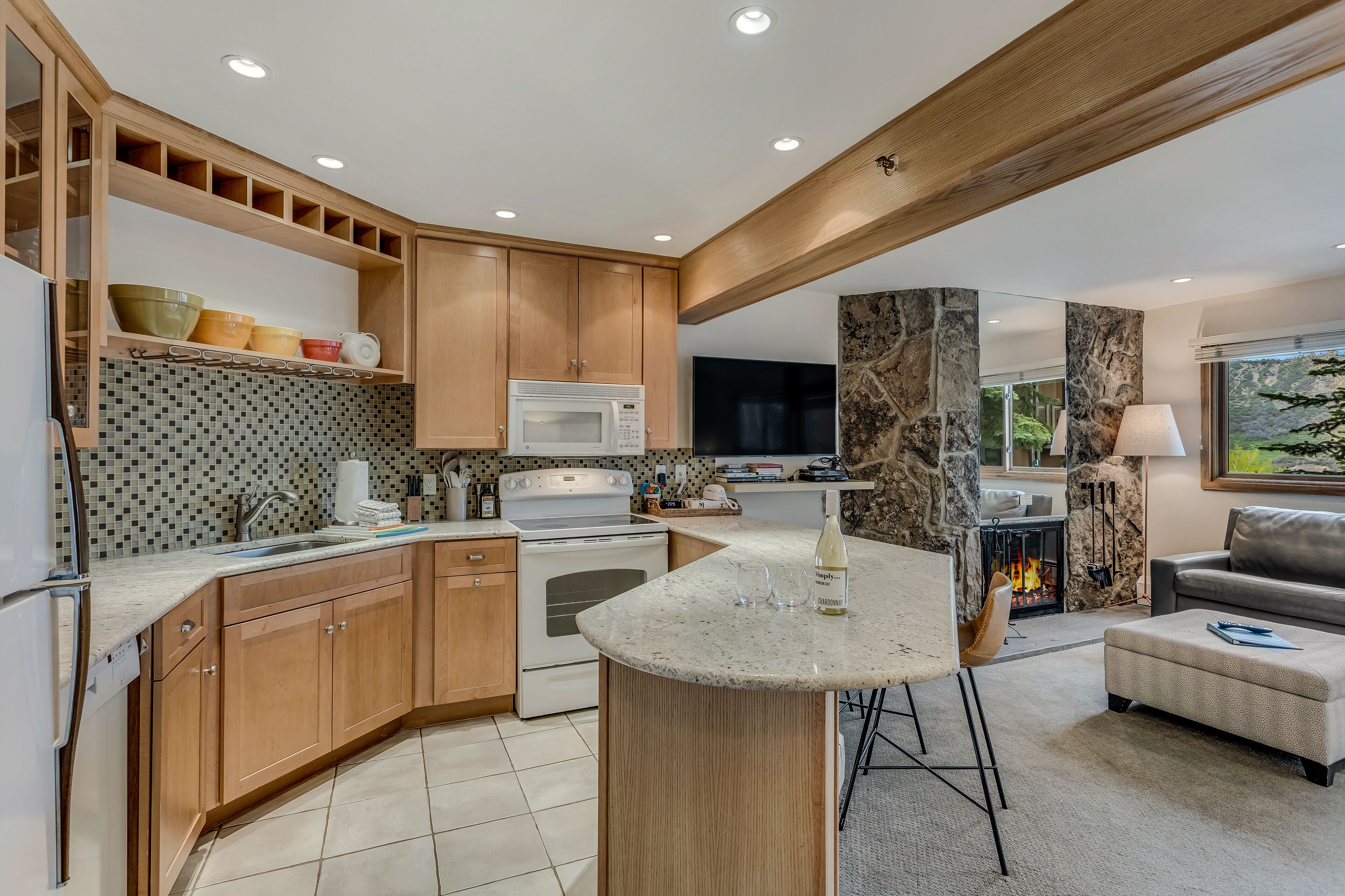 Laurelwood Condominiums Laurelwood Condominiums