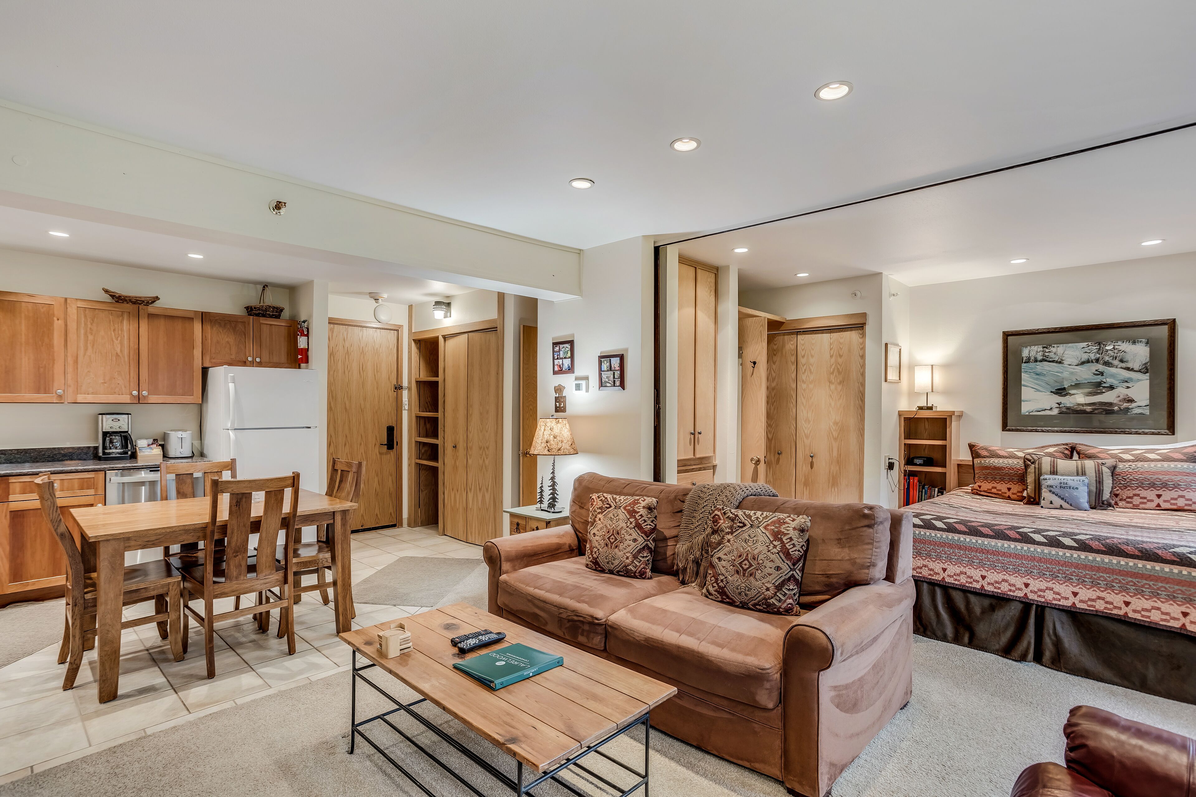 Laurelwood Condominiums Laurelwood Condominiums