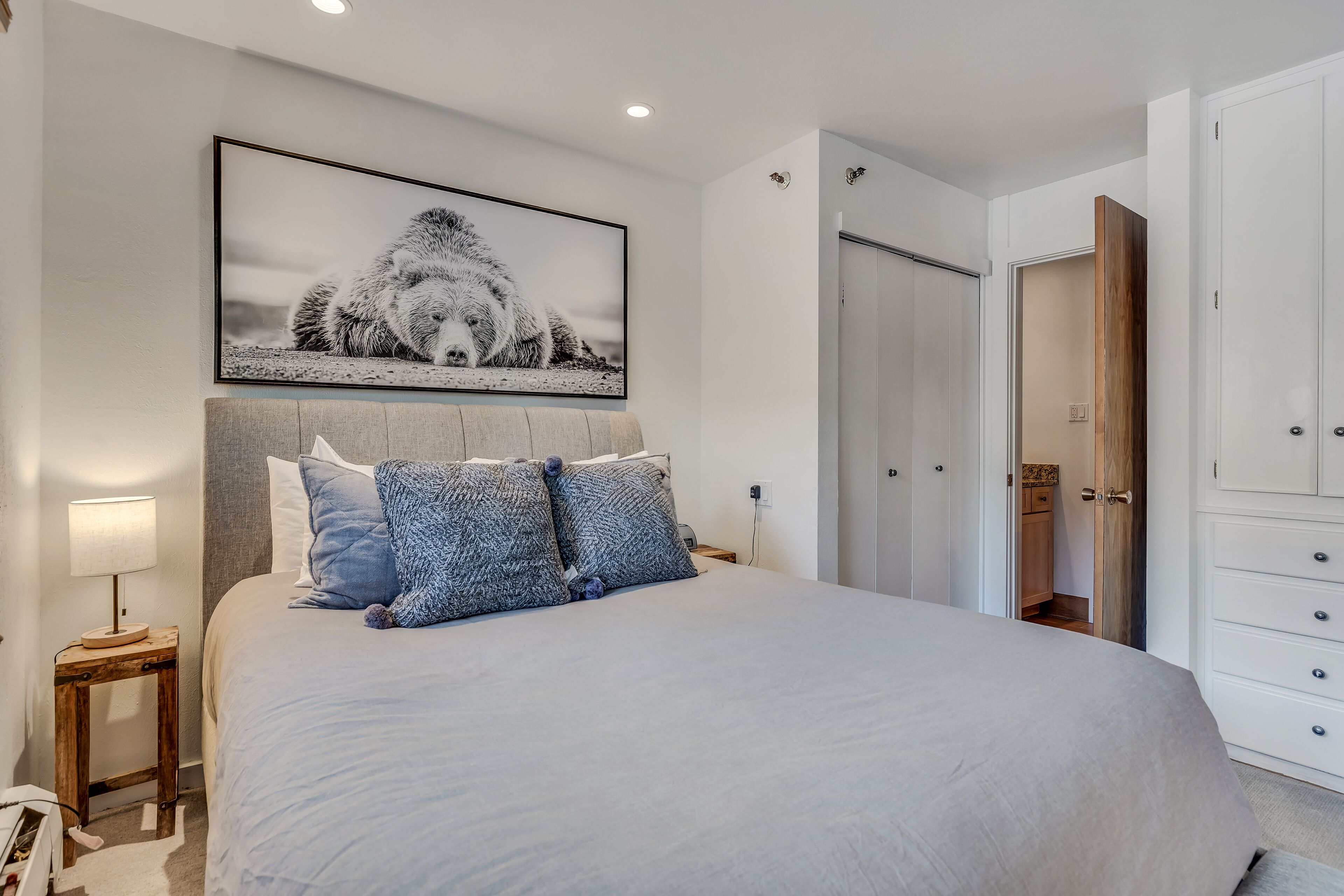 Laurelwood Condominiums Laurelwood Condominiums
