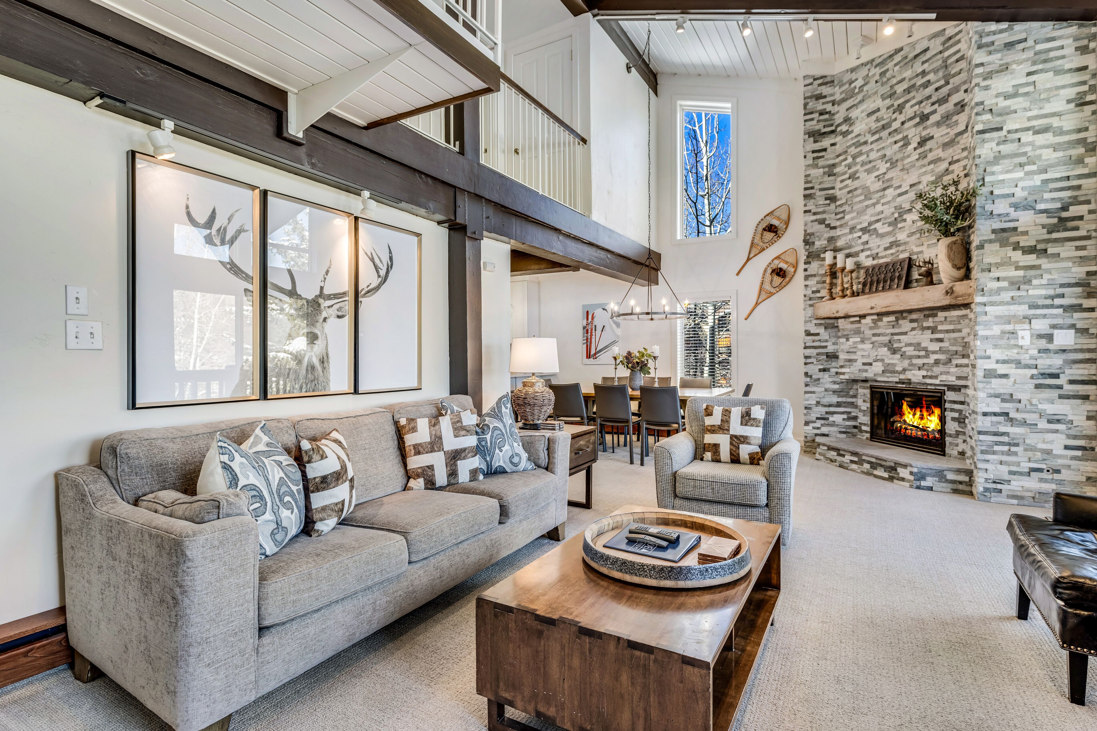 Laurelwood Condominiums Laurelwood Condominiums
