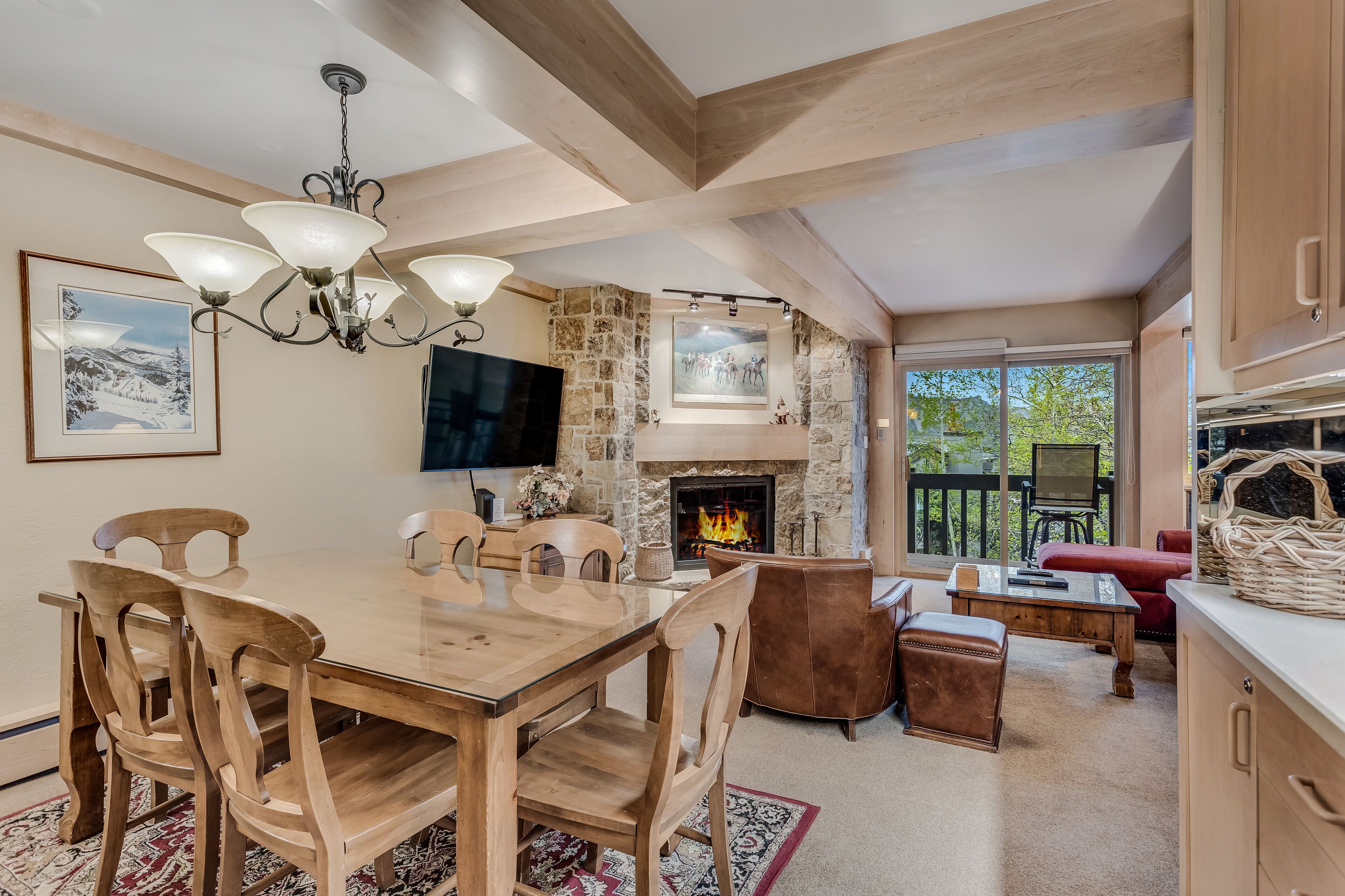 Laurelwood Condominiums Laurelwood Condominiums