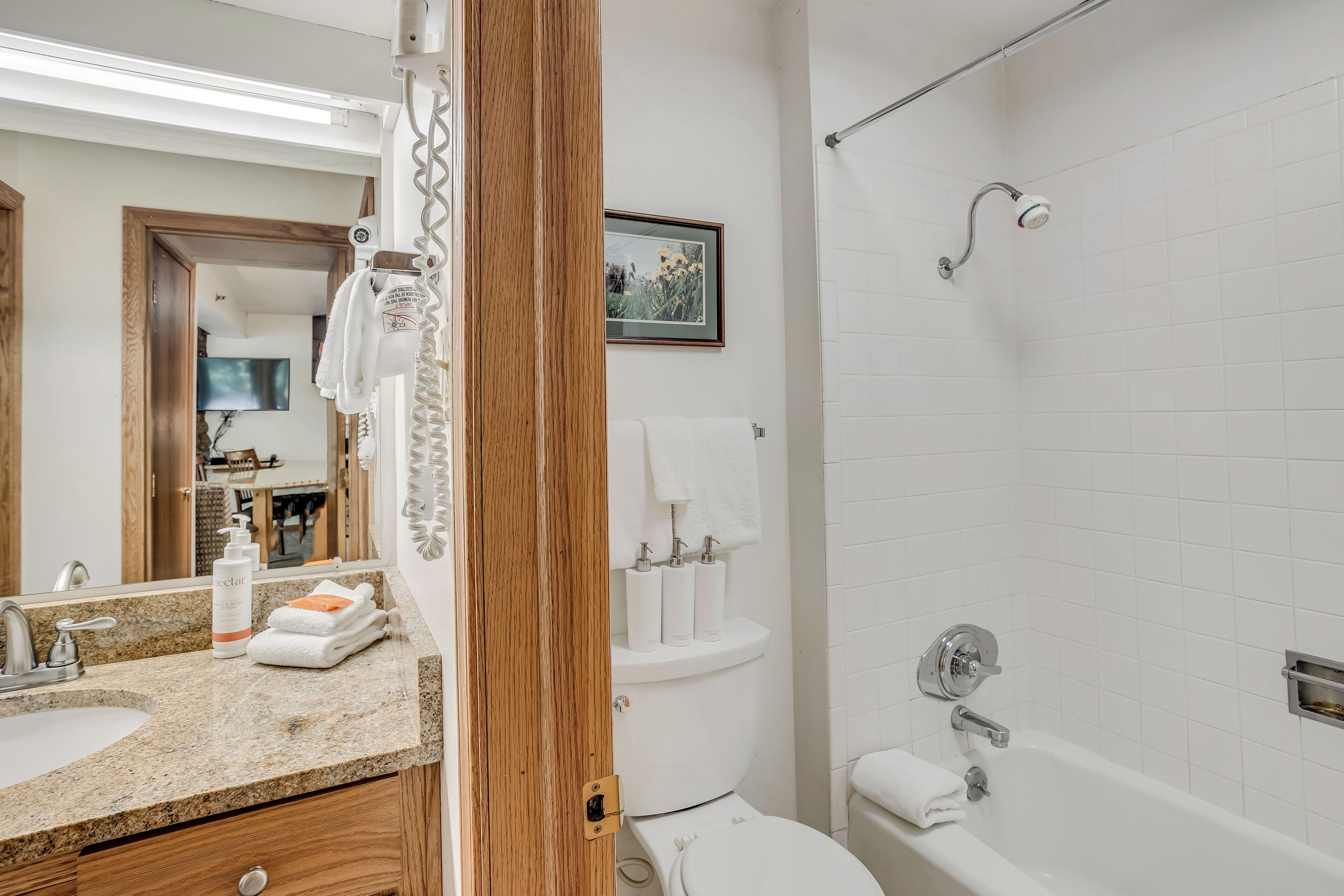 Laurelwood Condominiums Laurelwood Condominiums