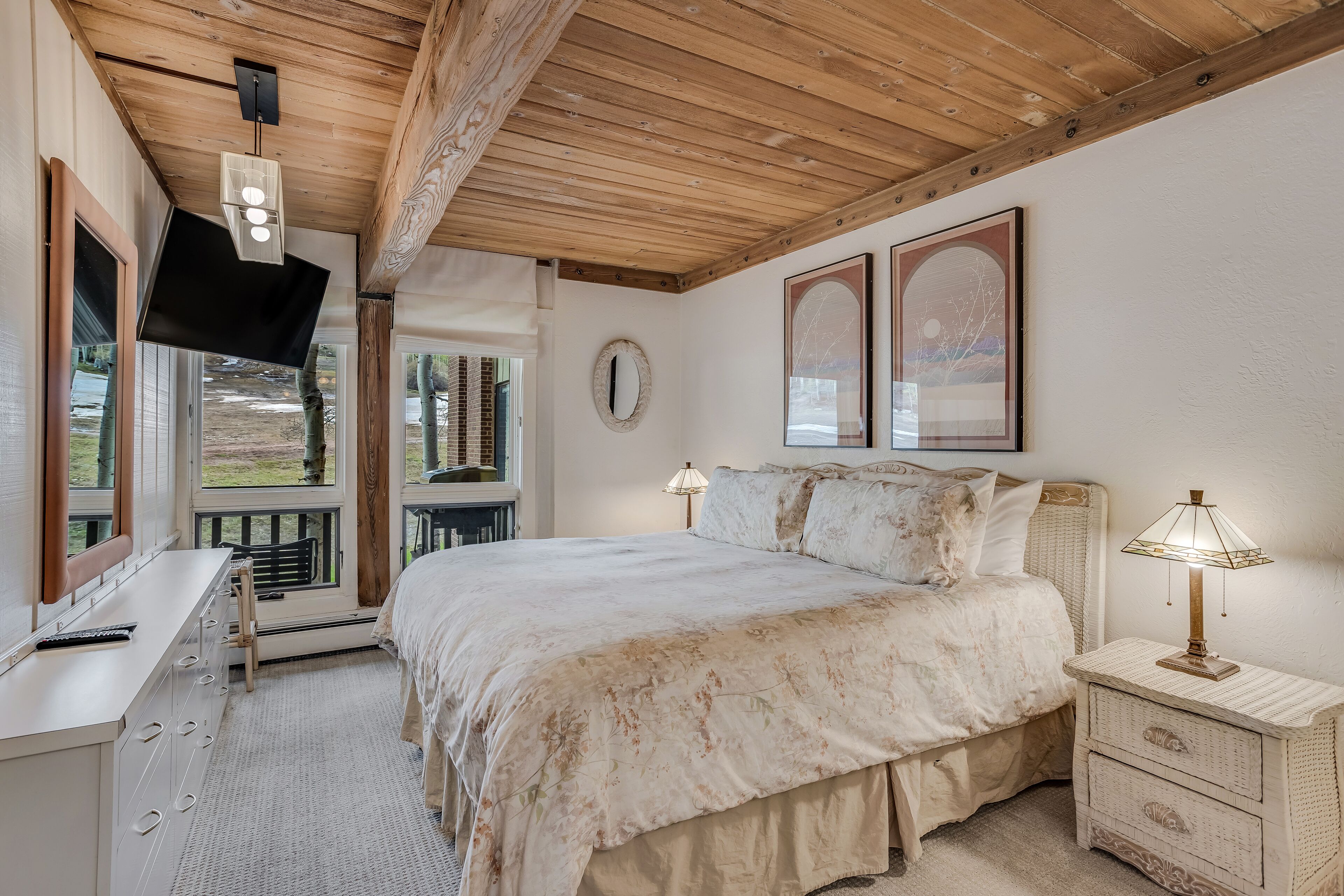 Laurelwood Condominiums Laurelwood Condominiums