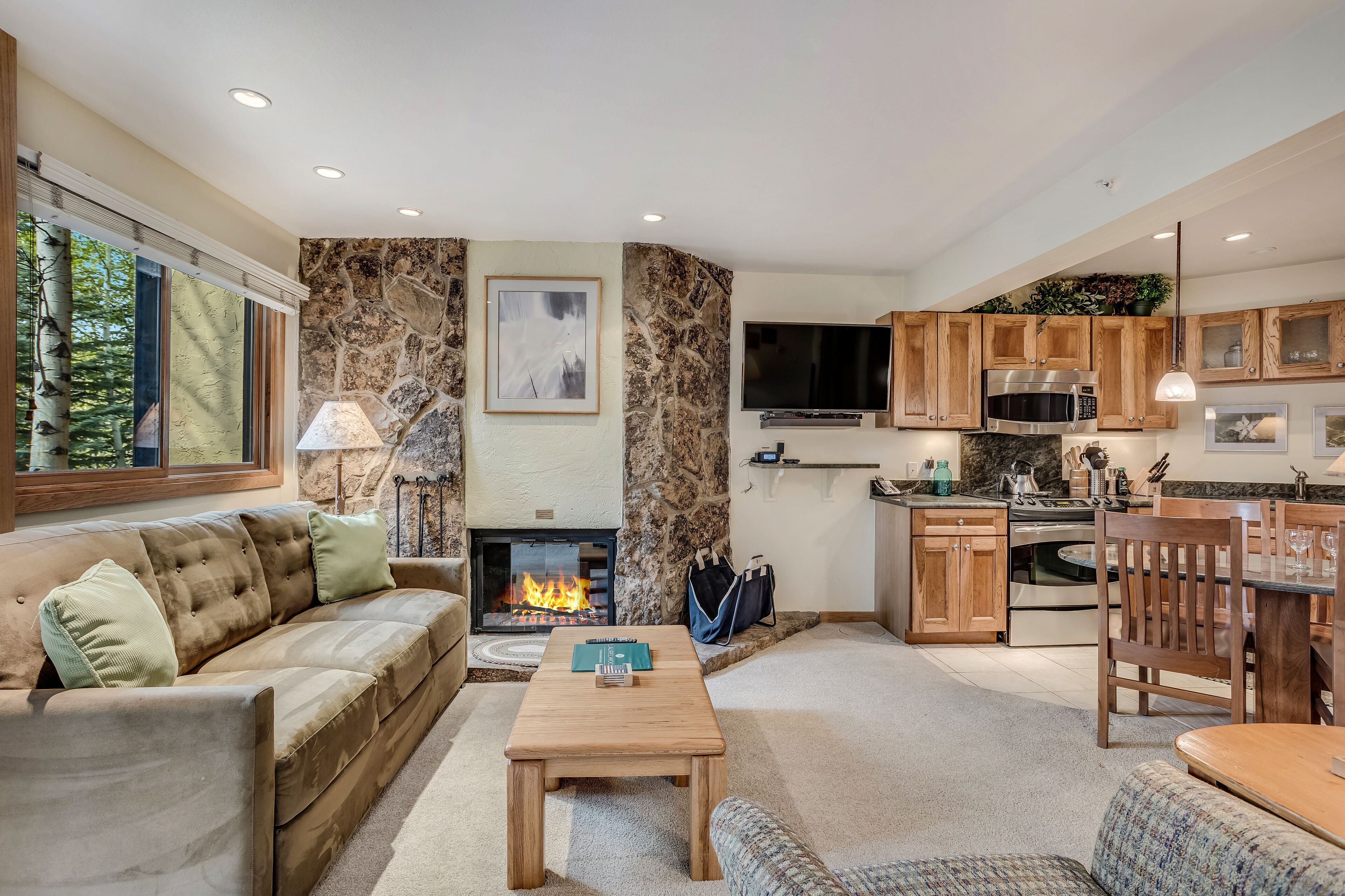 Laurelwood Condominiums Laurelwood Condominiums