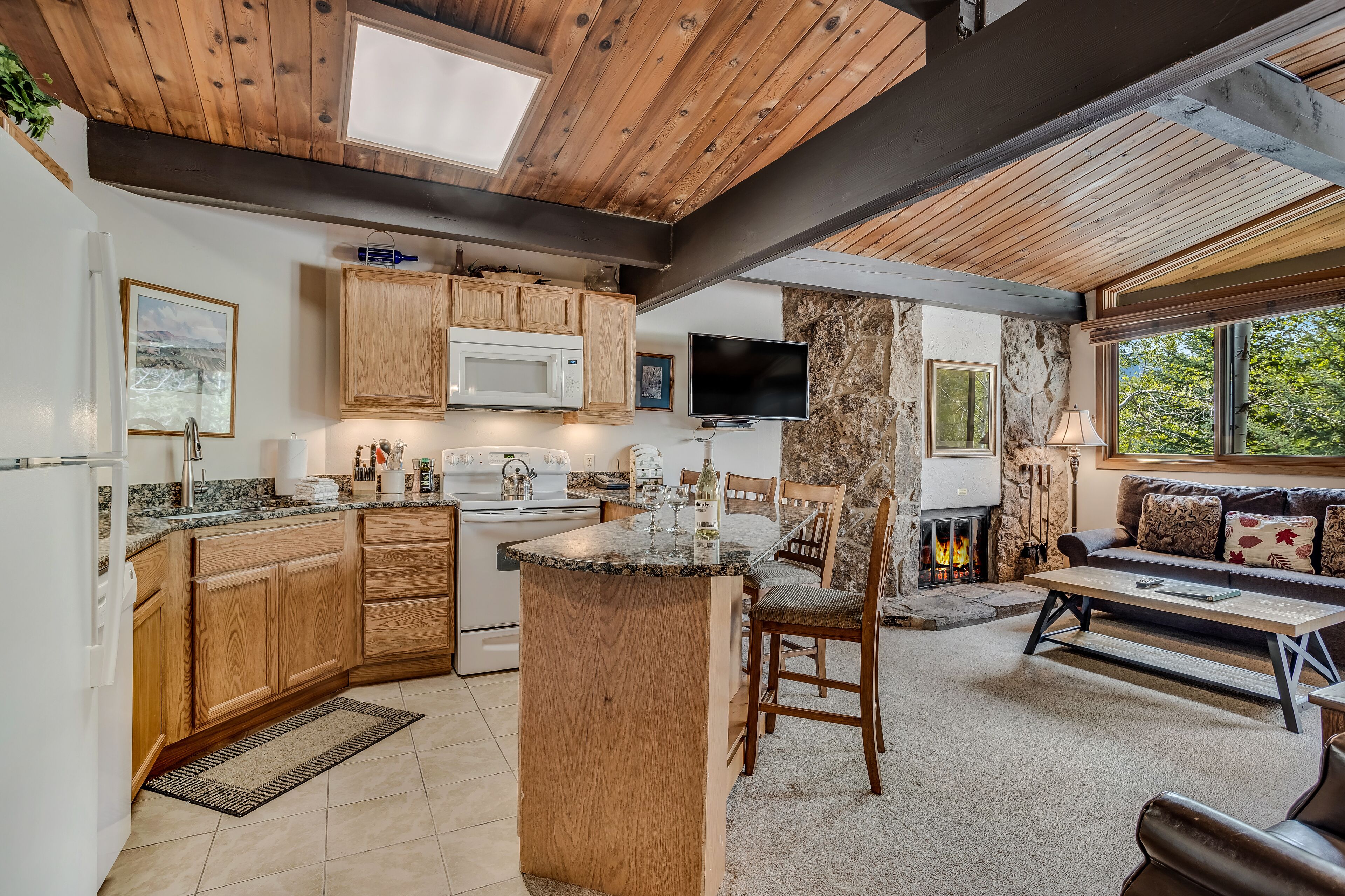 Laurelwood Condominiums Laurelwood Condominiums