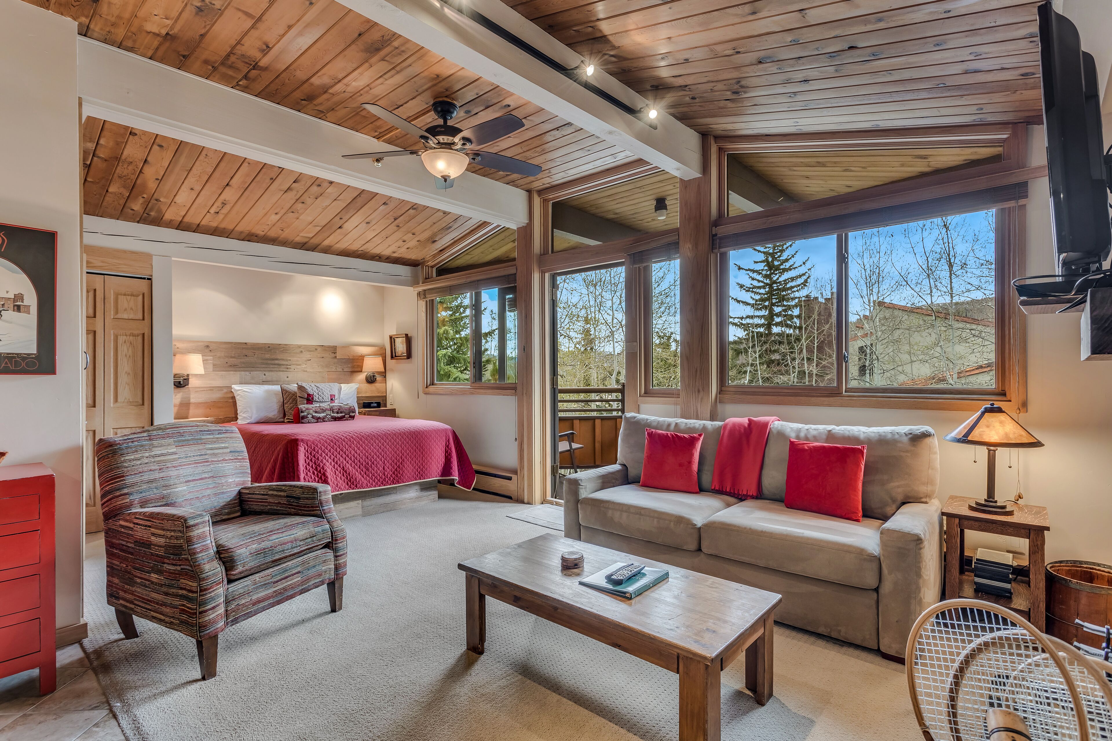 Laurelwood Condominiums Laurelwood Condominiums