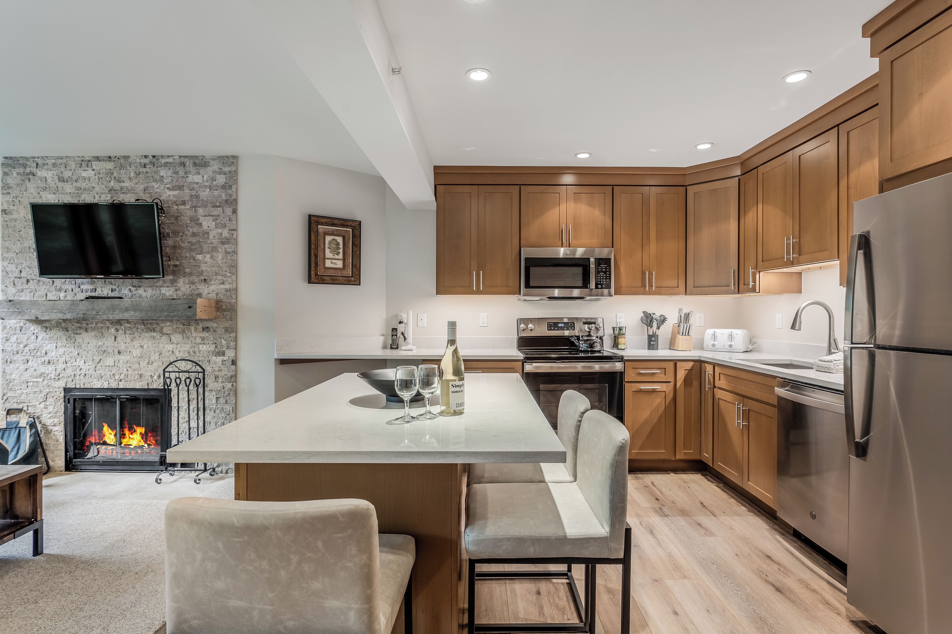 Laurelwood Condominiums Laurelwood Condominiums