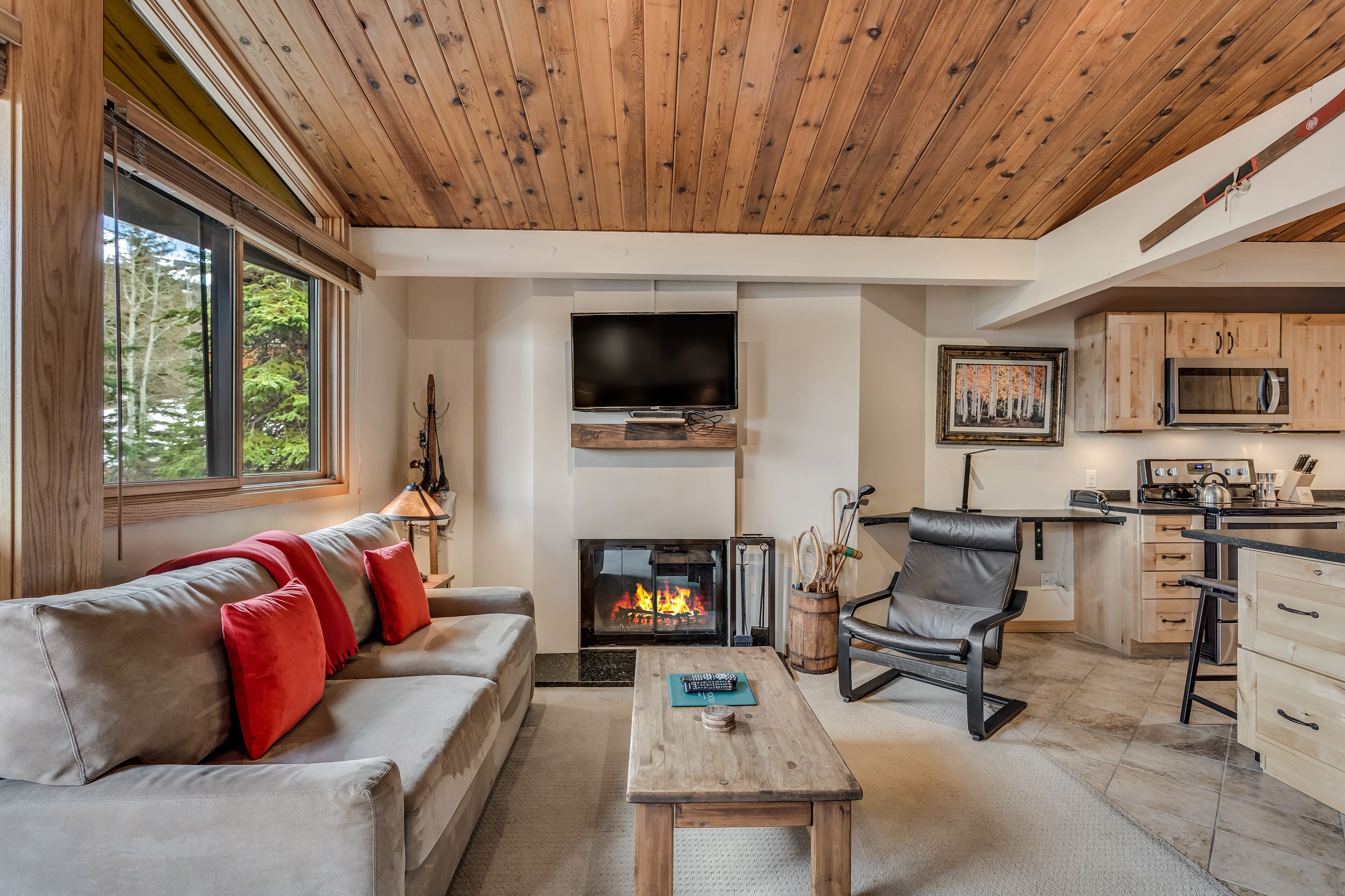 Laurelwood Condominiums Laurelwood Condominiums