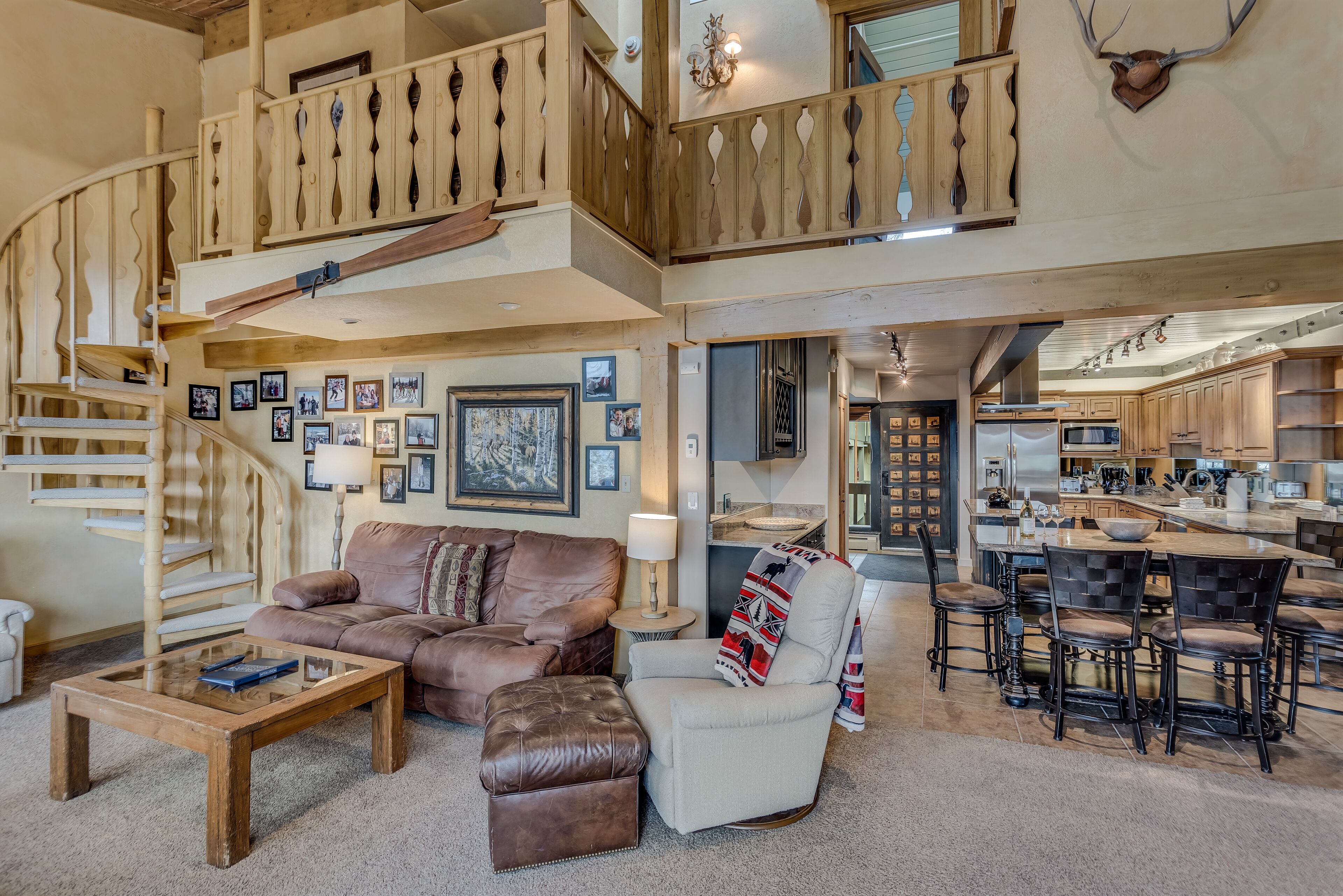 Laurelwood Condominiums Laurelwood Condominiums