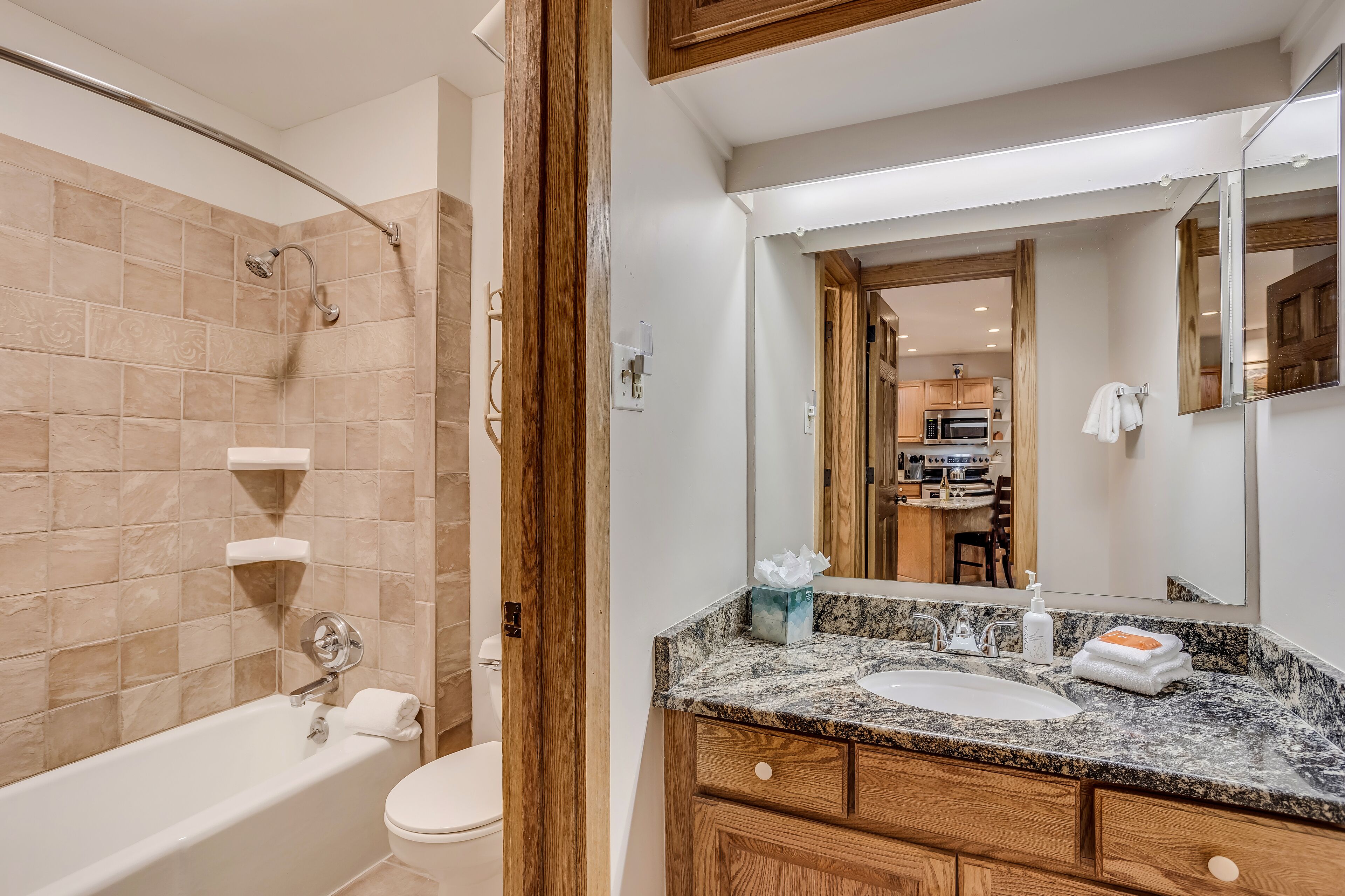 Laurelwood Condominiums Laurelwood Condominiums