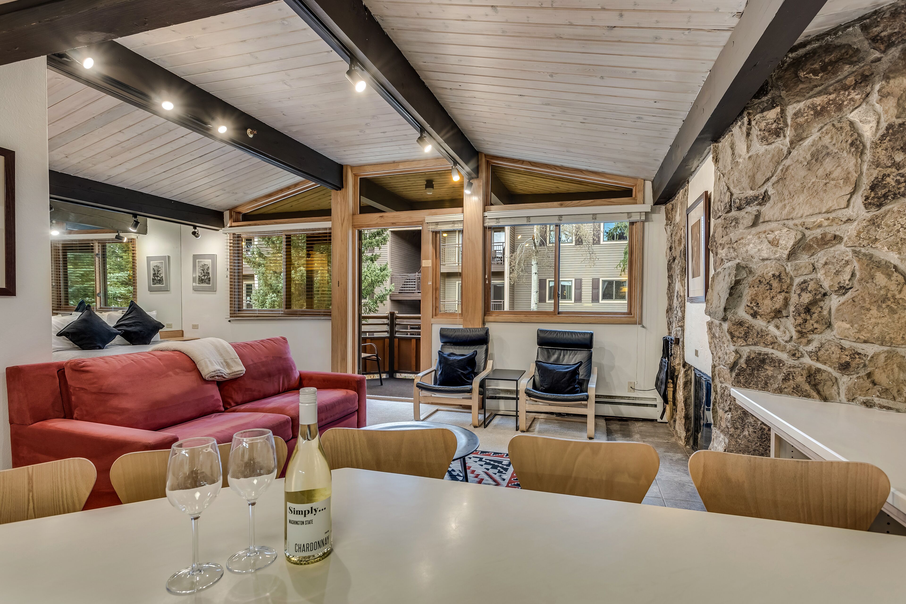 Laurelwood Condominiums Laurelwood Condominiums