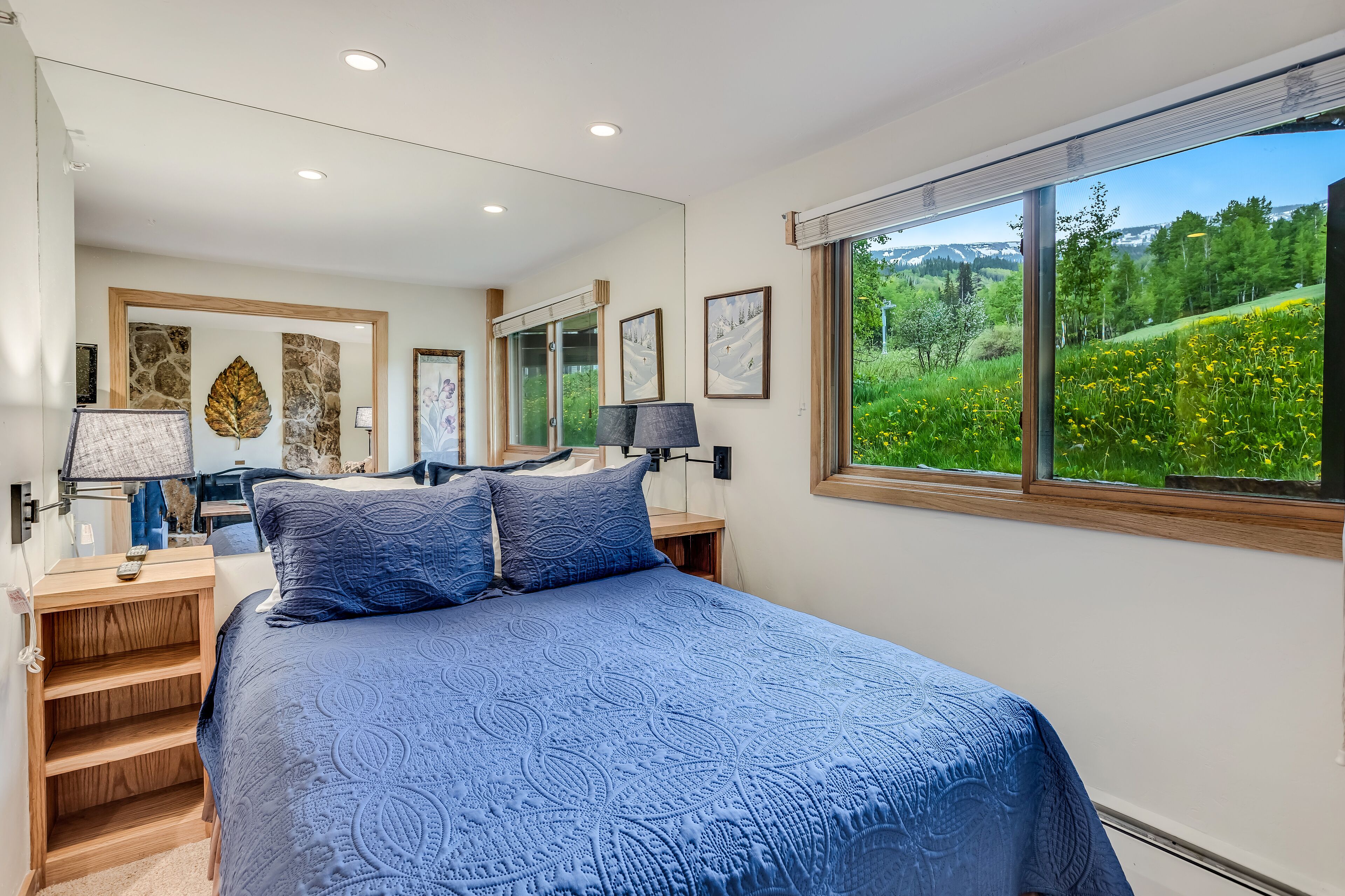 Laurelwood Condominiums Laurelwood Condominiums