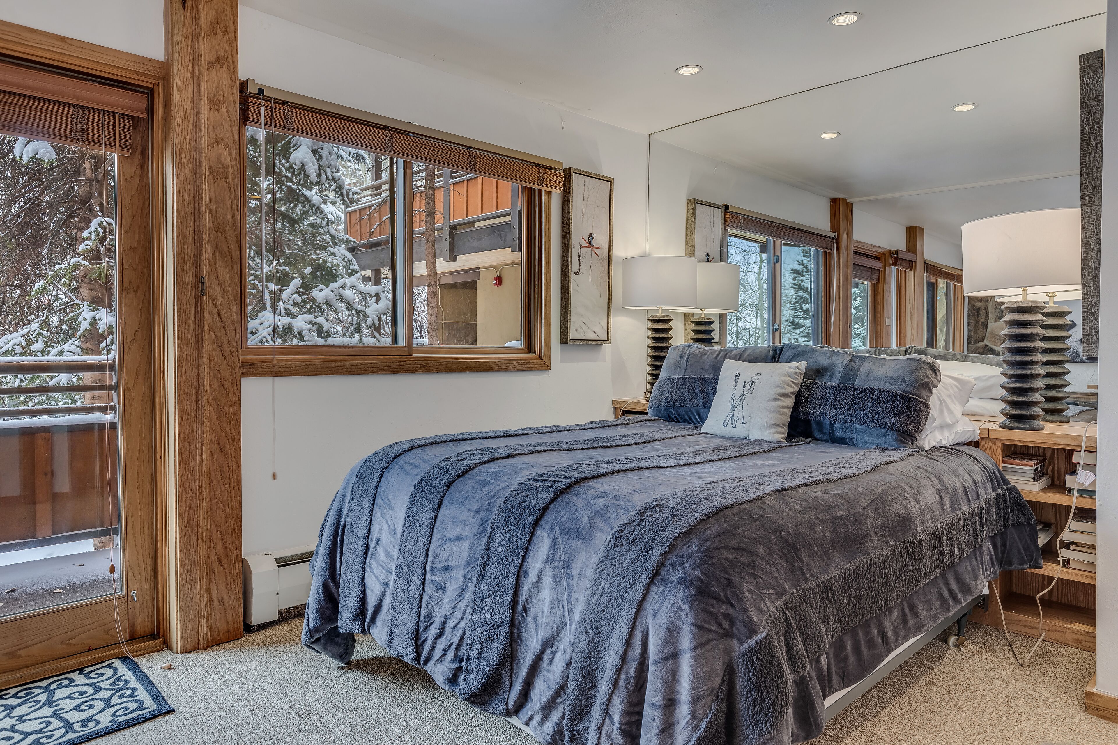 Laurelwood Condominiums Laurelwood Condominiums