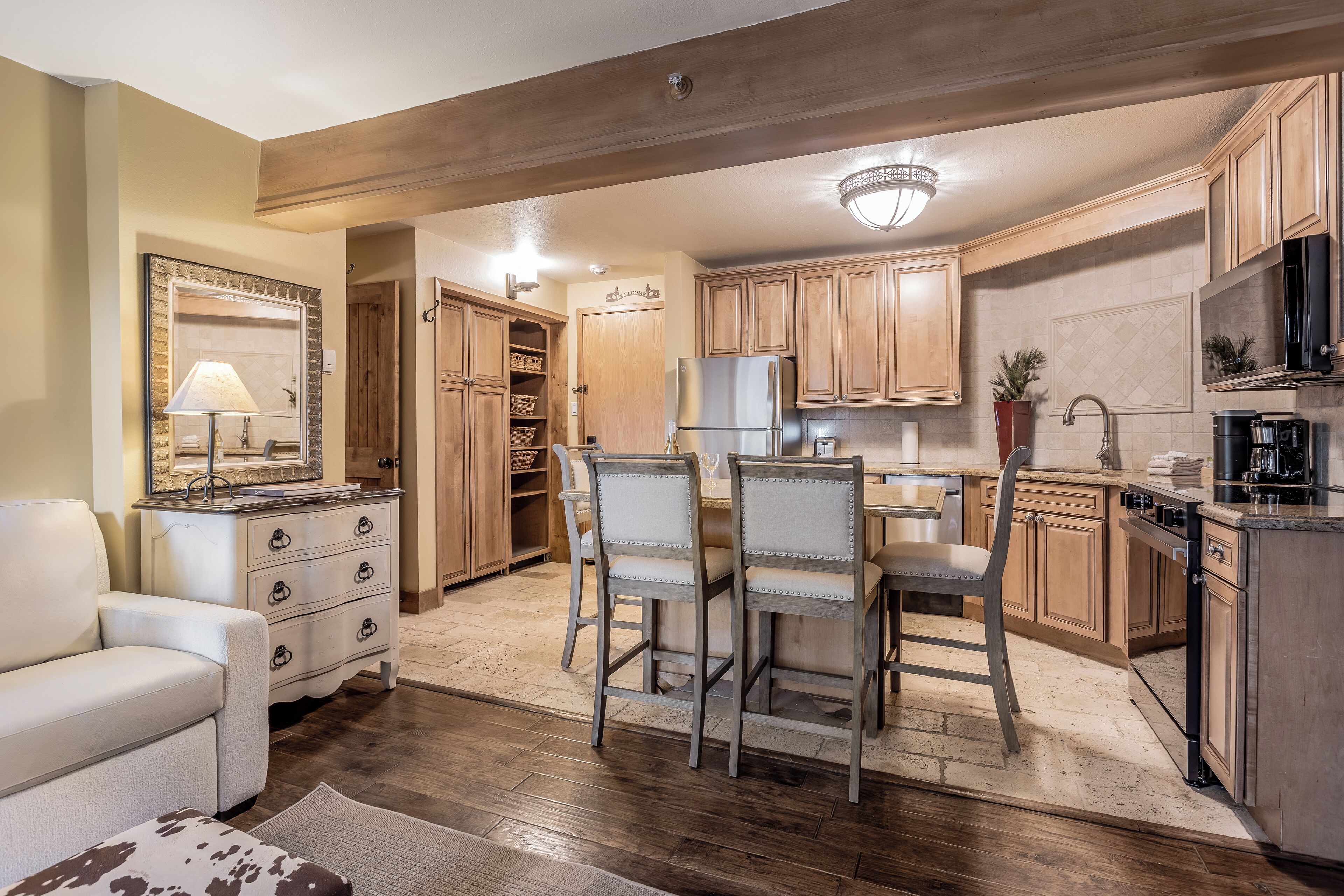 Laurelwood Condominiums Laurelwood Condominiums