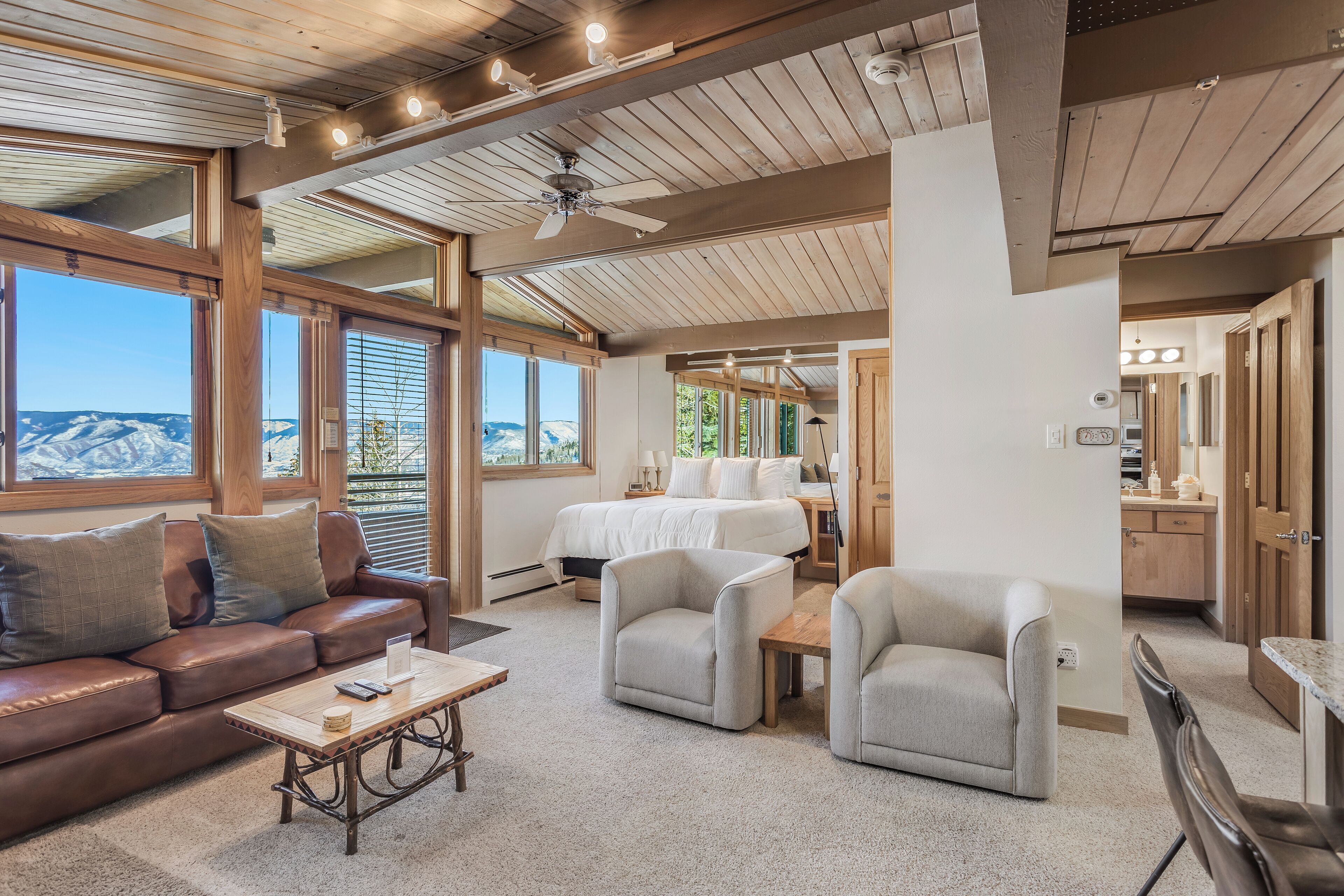 Laurelwood Condominiums Laurelwood Condominiums