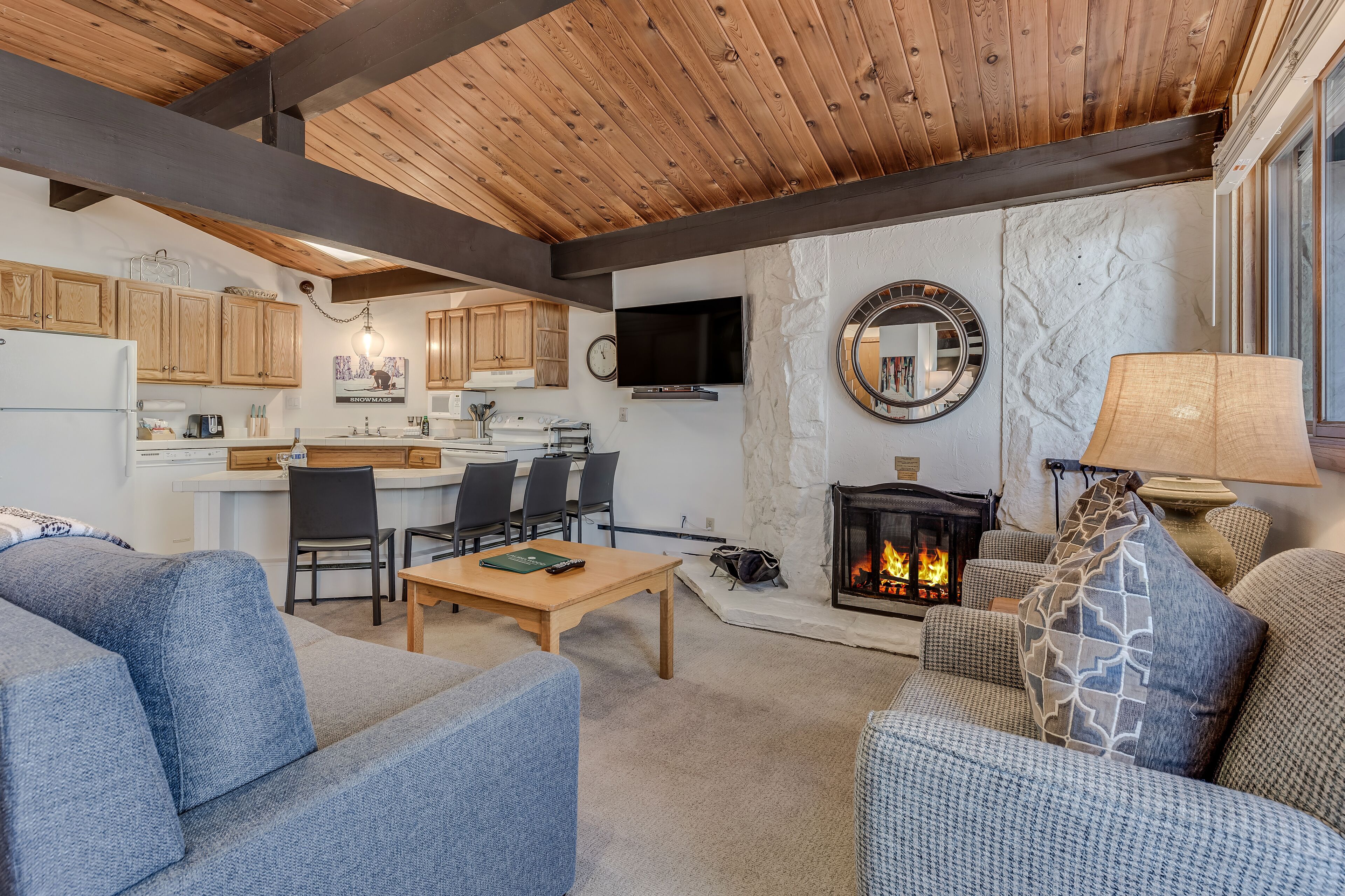 Laurelwood Condominiums Laurelwood Condominiums