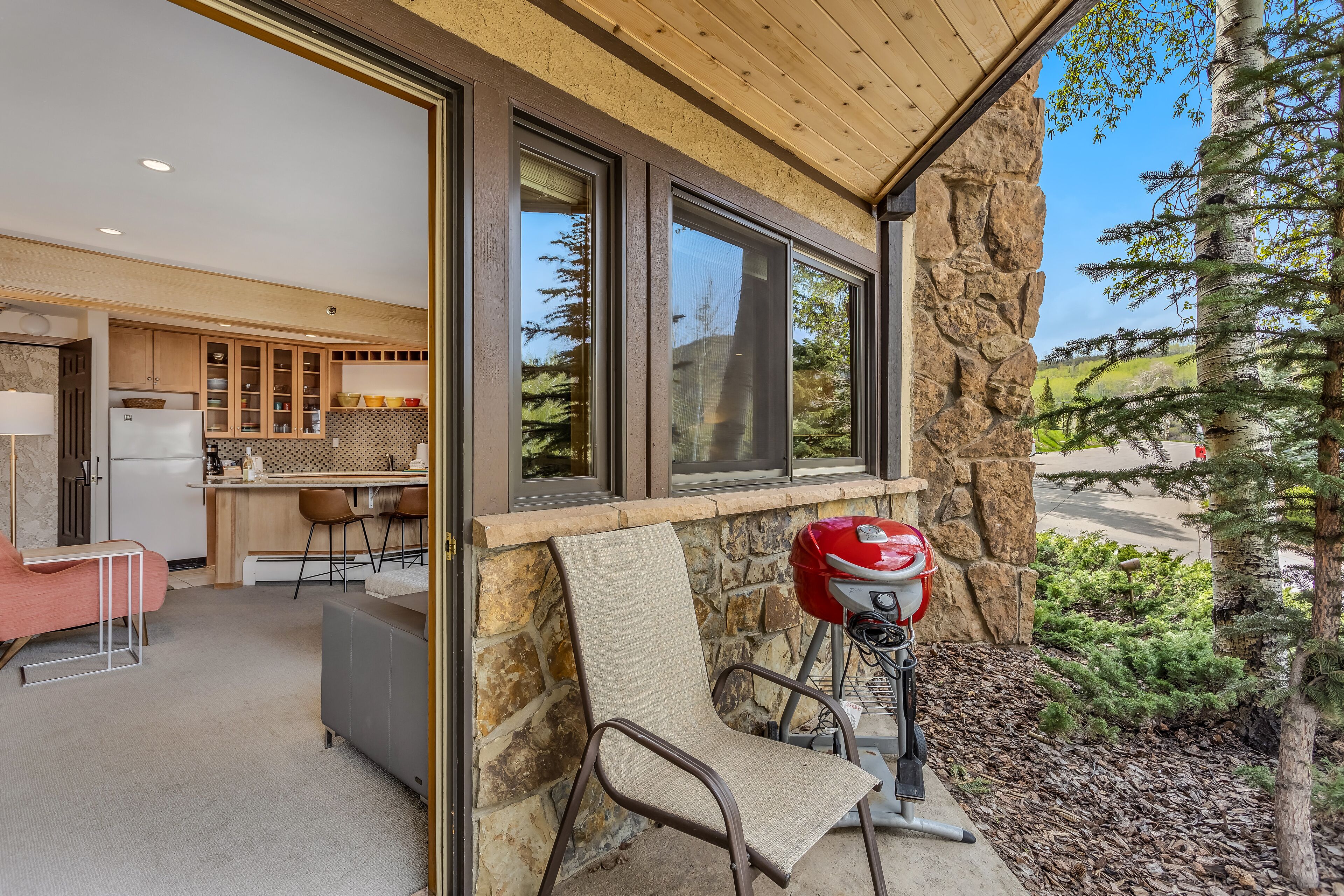 Laurelwood Condominiums Laurelwood Condominiums