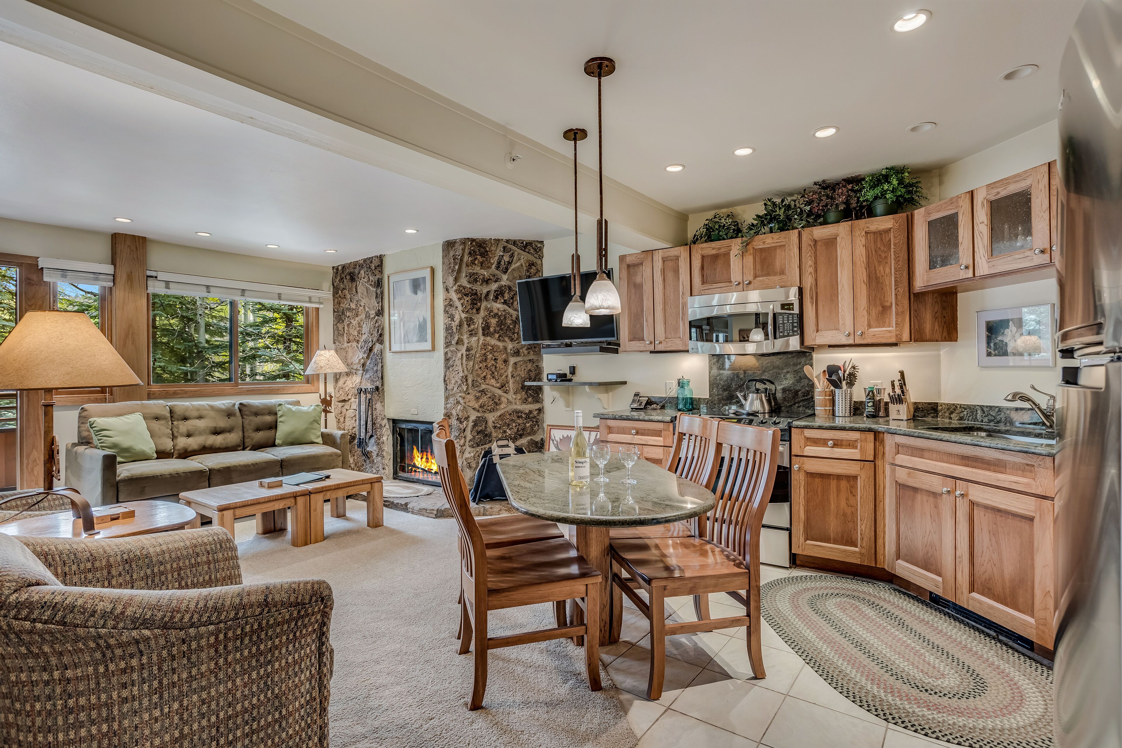 Laurelwood Condominiums Laurelwood Condominiums