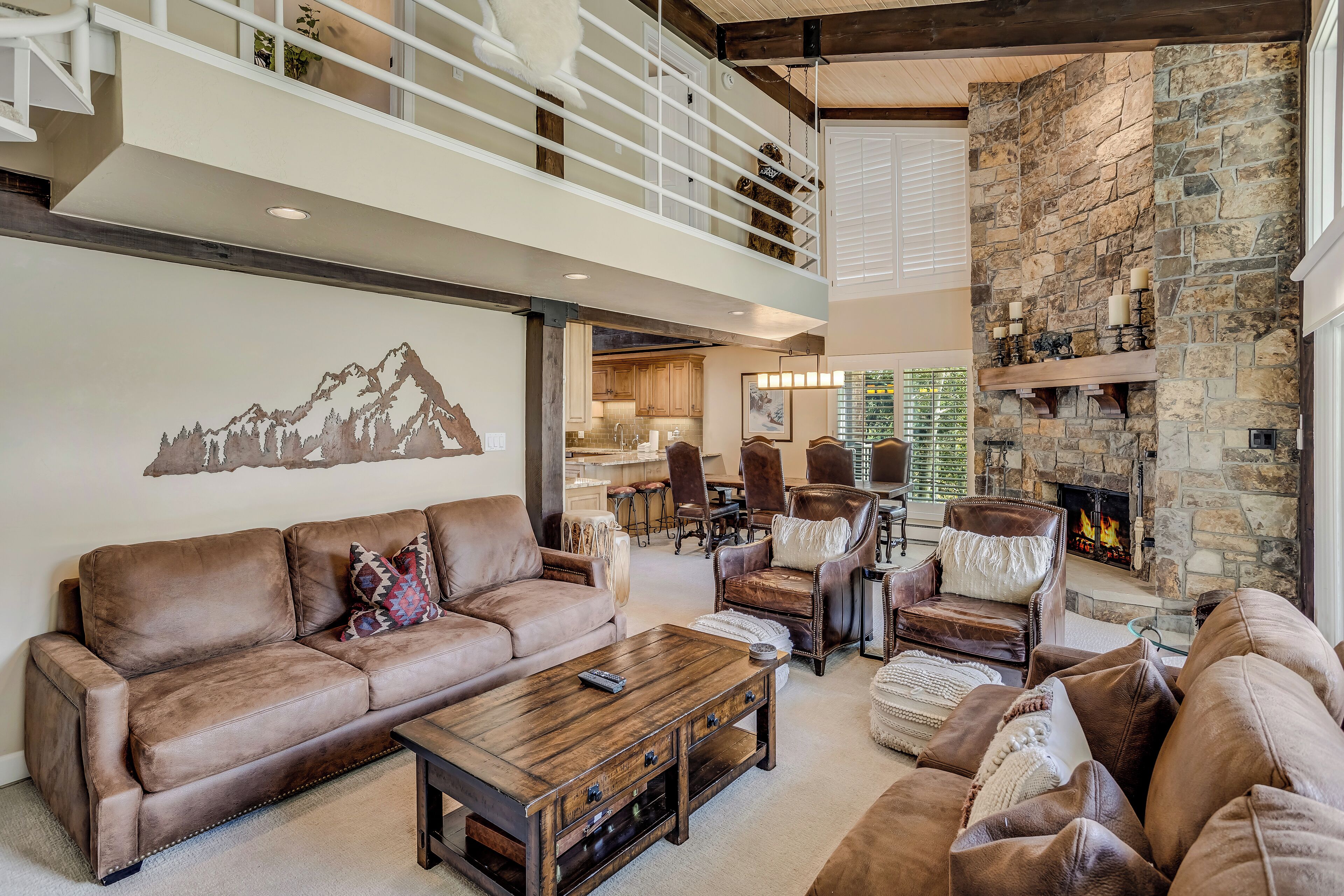 Laurelwood Condominiums Laurelwood Condominiums