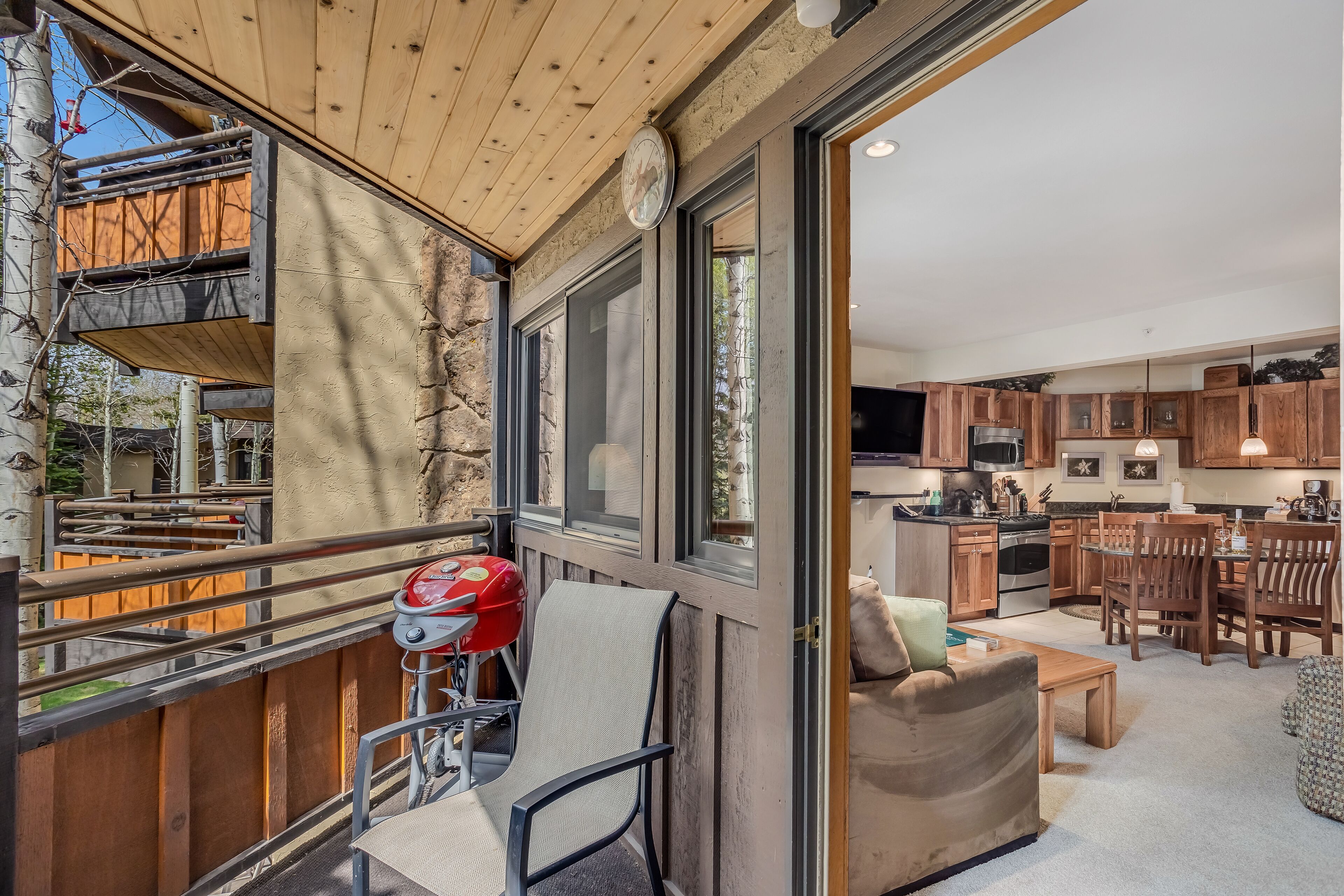 Laurelwood Condominiums Laurelwood Condominiums