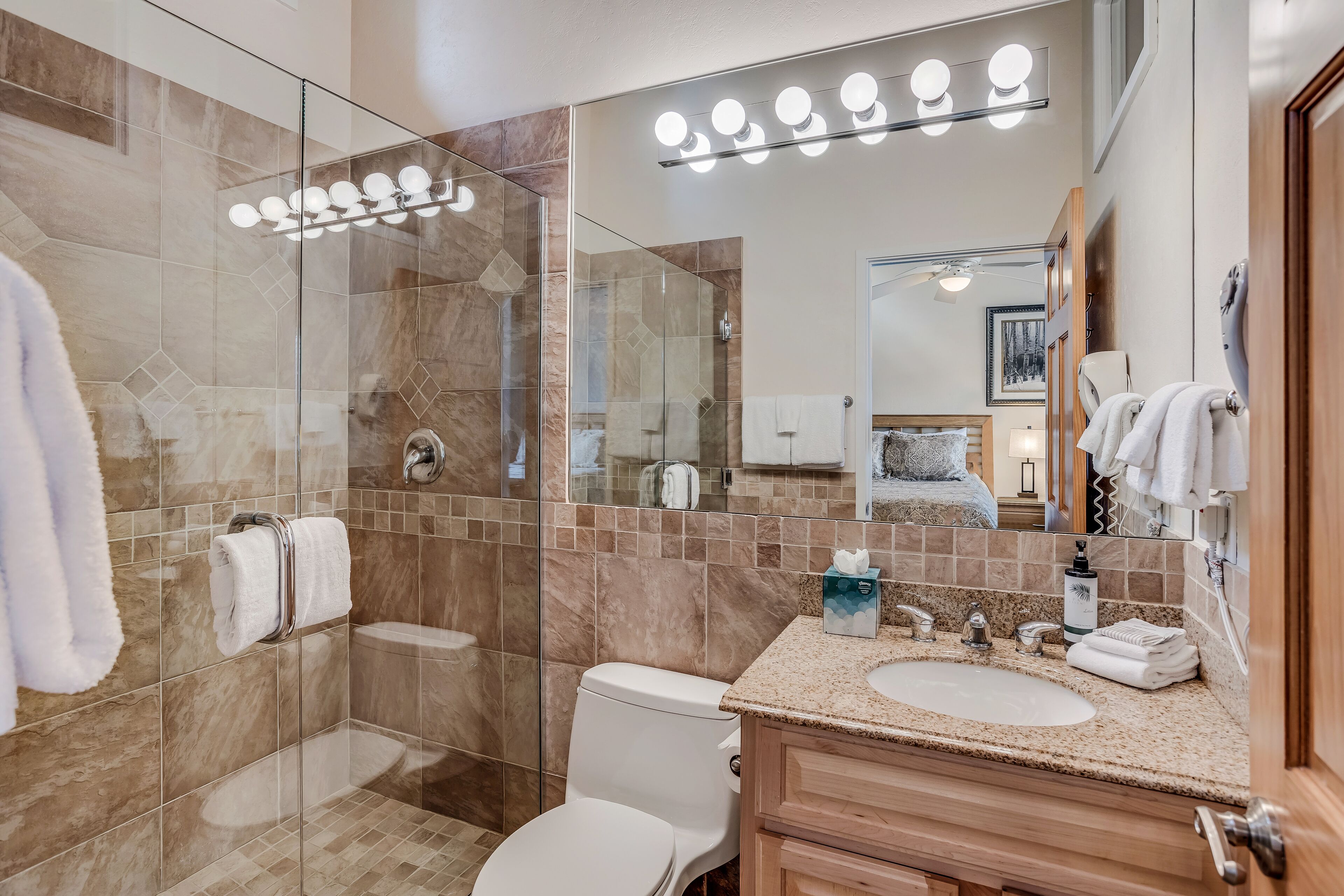 Laurelwood Condominiums Laurelwood Condominiums