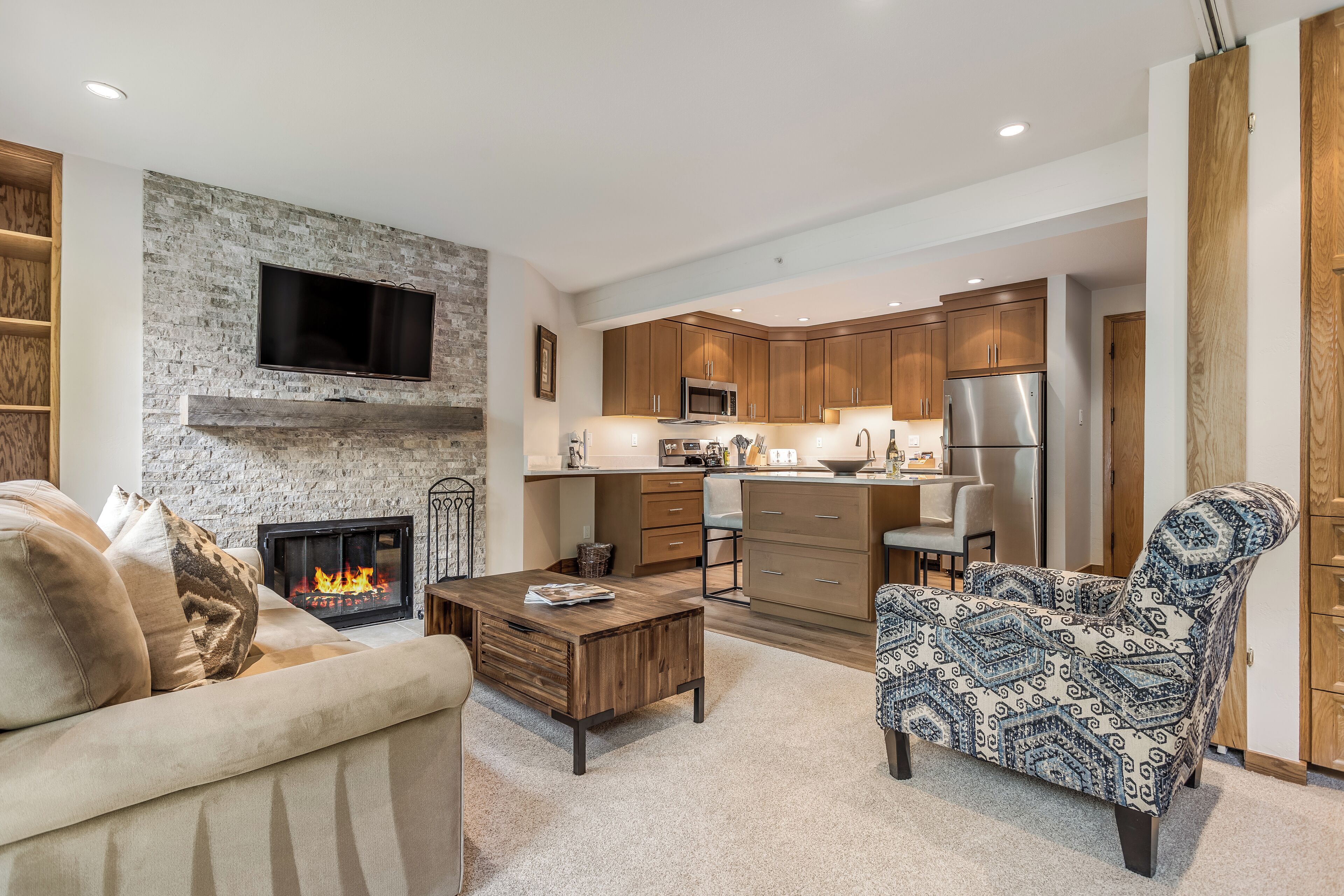 Laurelwood Condominiums Laurelwood Condominiums