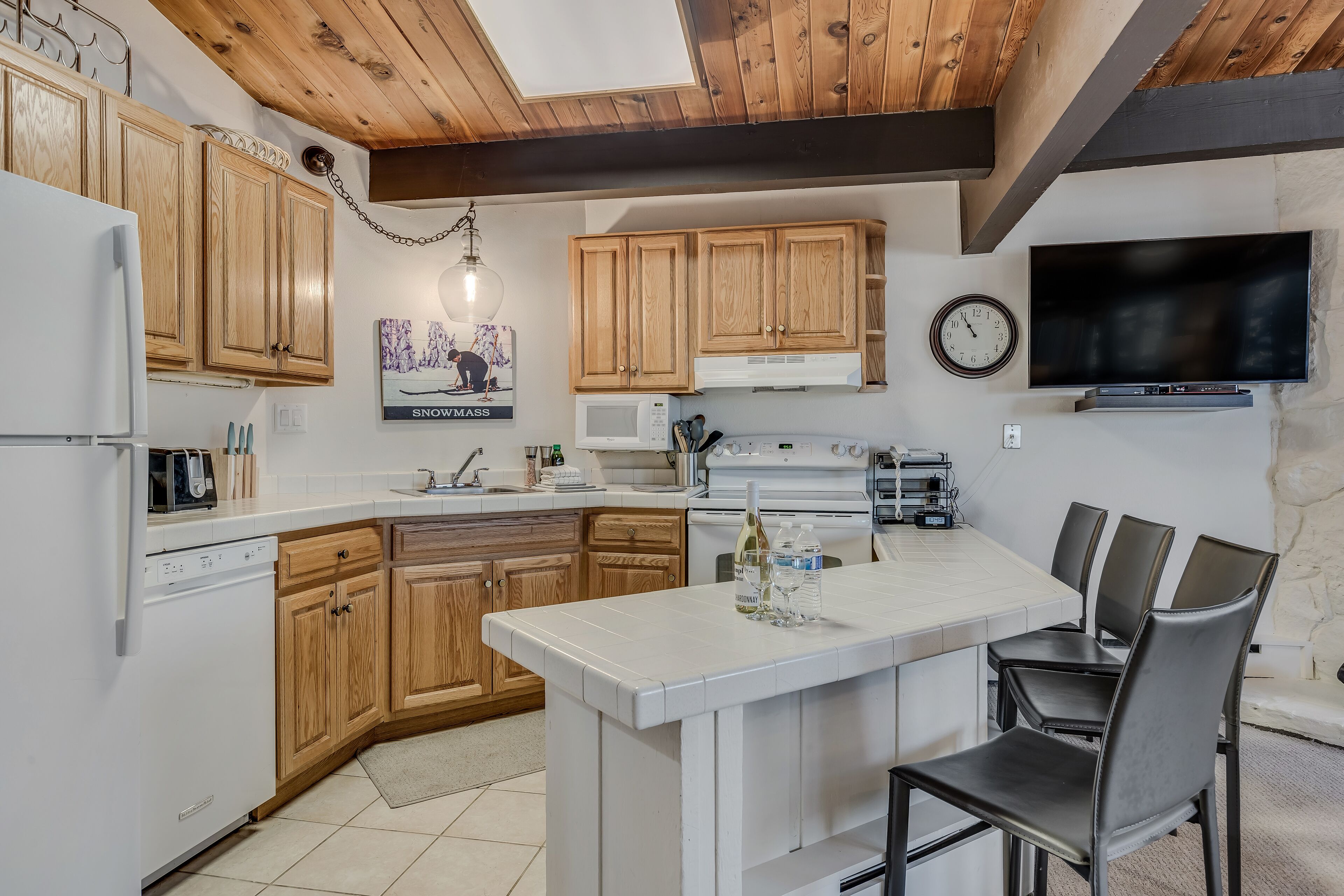 Laurelwood Condominiums Laurelwood Condominiums