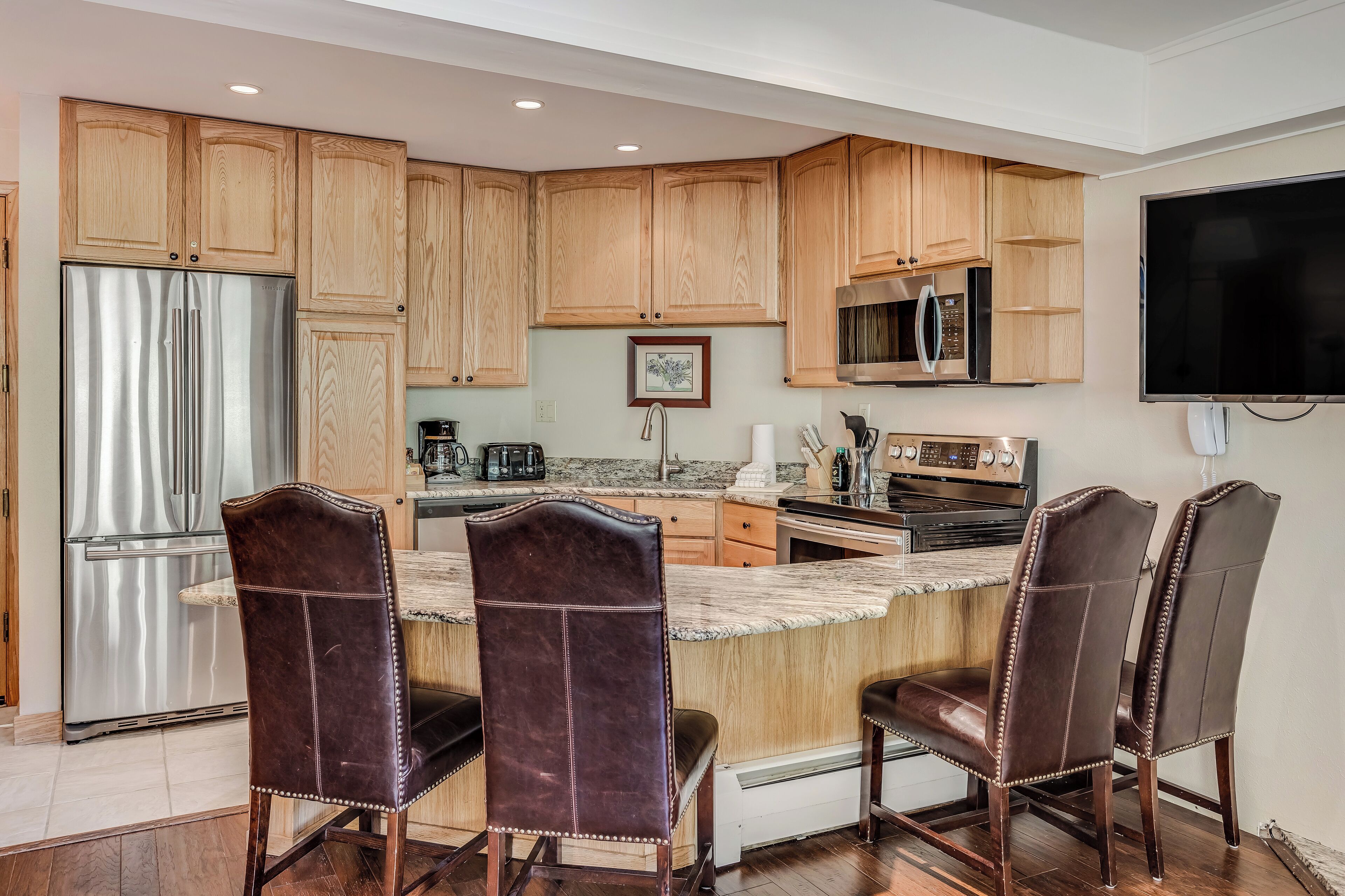 Laurelwood Condominiums Laurelwood Condominiums
