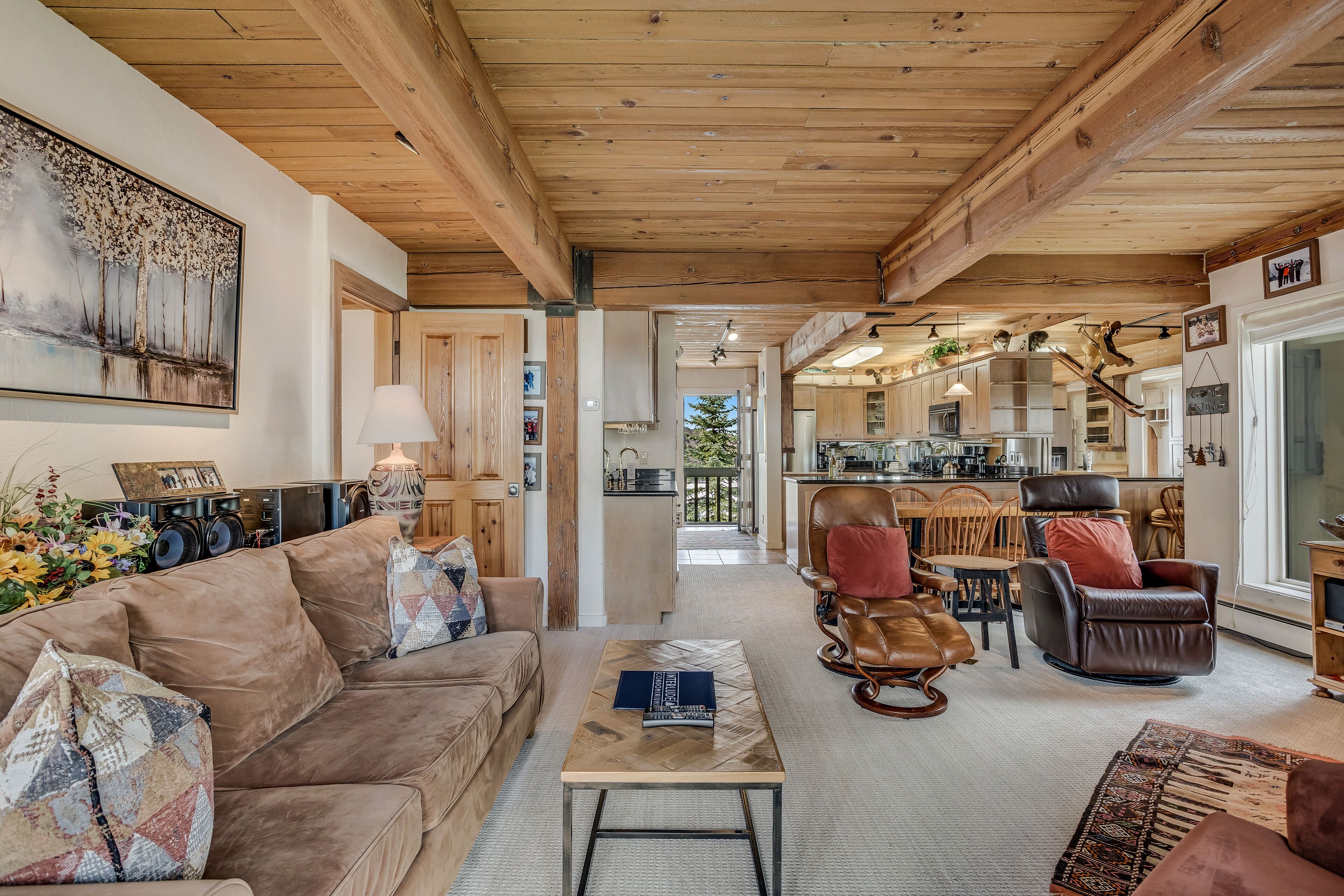 Laurelwood Condominiums Laurelwood Condominiums