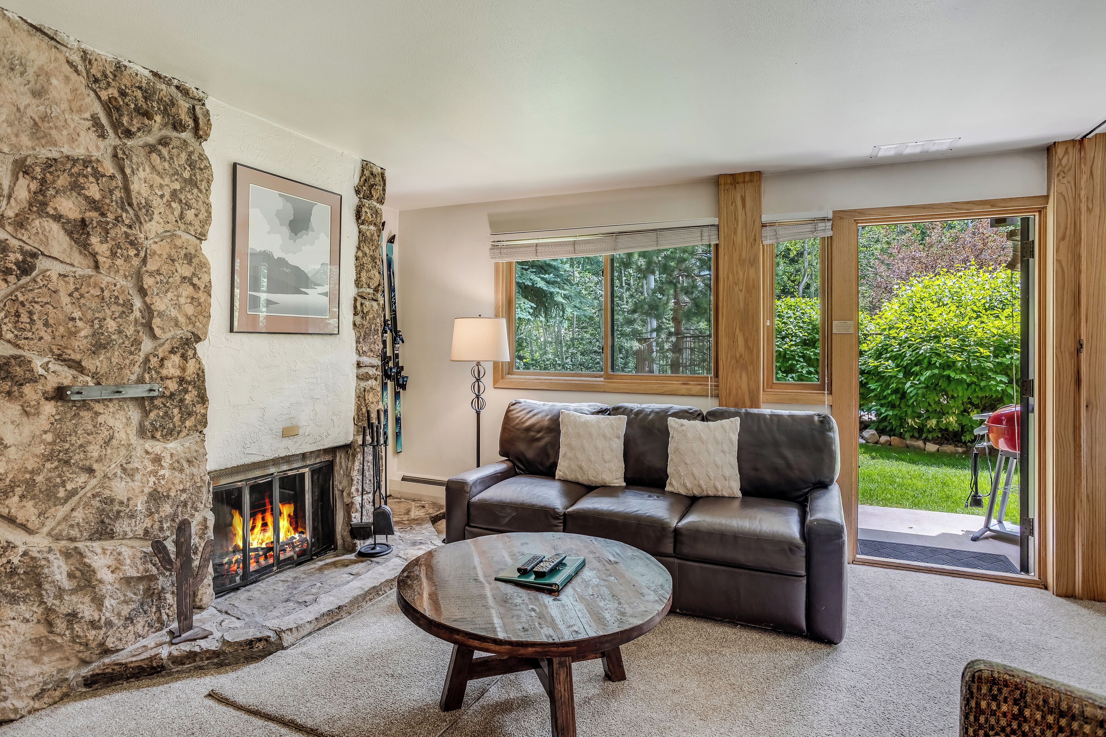 Laurelwood Condominiums Laurelwood Condominiums