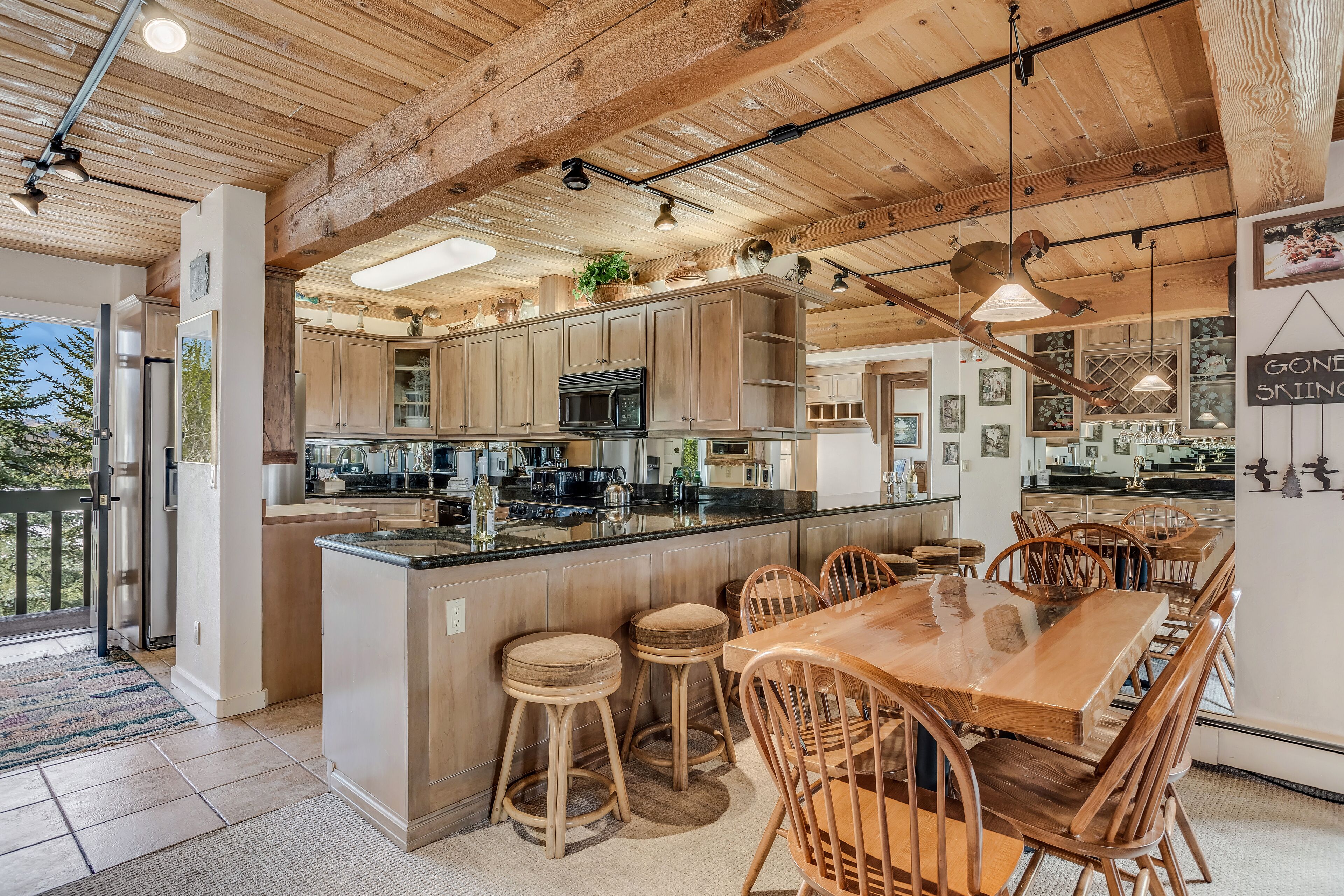 Laurelwood Condominiums Laurelwood Condominiums