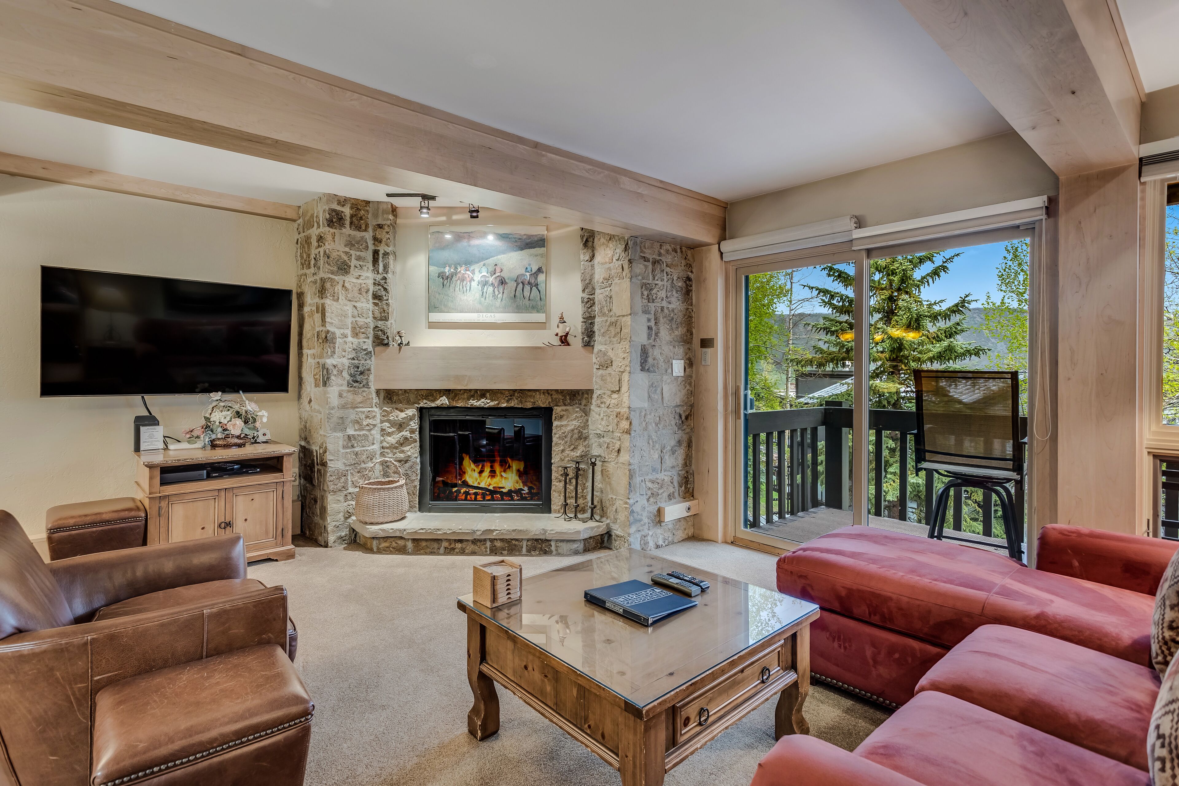Laurelwood Condominiums Laurelwood Condominiums
