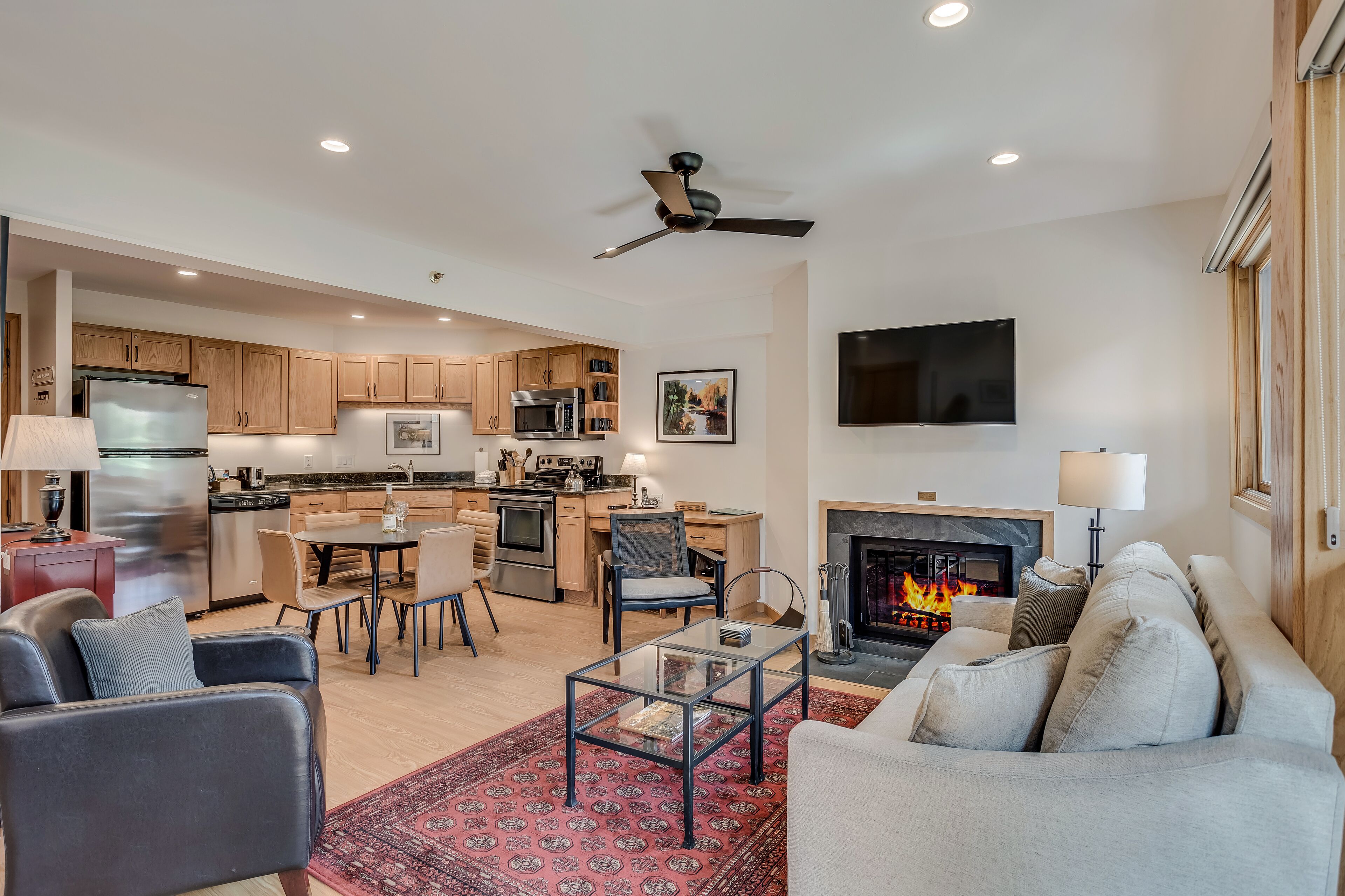 Laurelwood Condominiums Laurelwood Condominiums