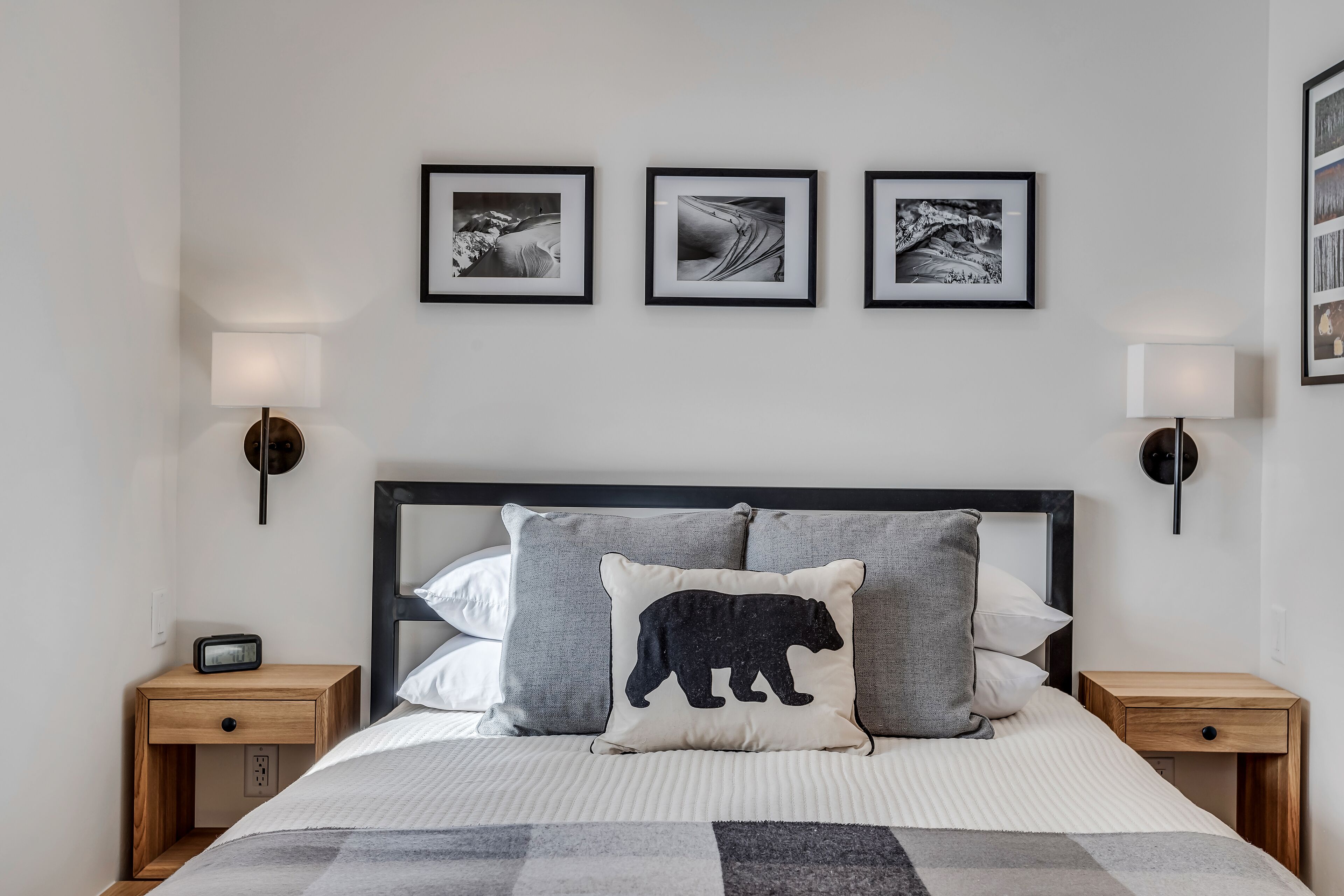 Laurelwood Condominiums Laurelwood Condominiums