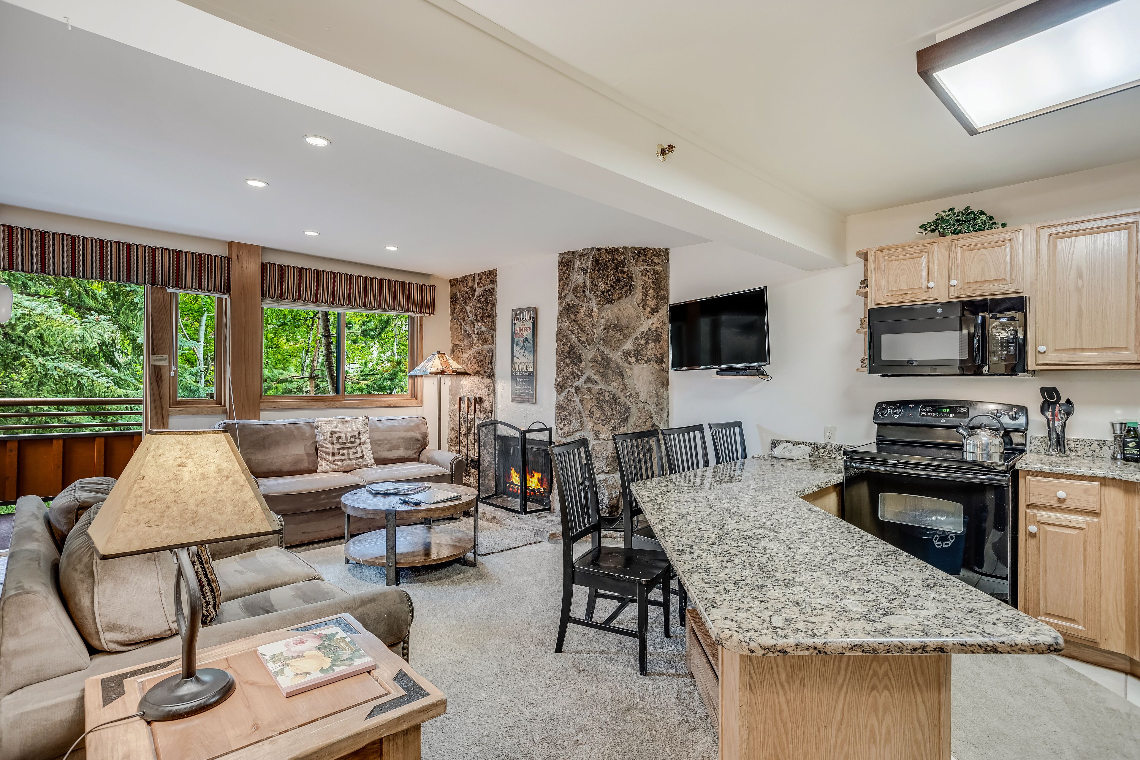 Laurelwood Condominiums Laurelwood Condominiums